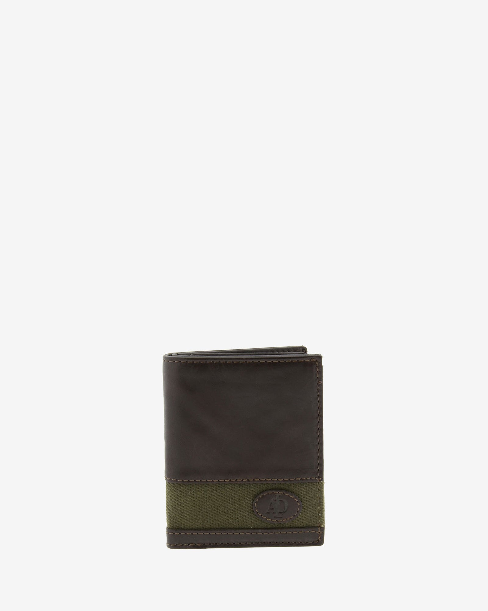 Cartera de piel marron con franja de canvas y logo Adapell, vista frontal, referencia 1618-2