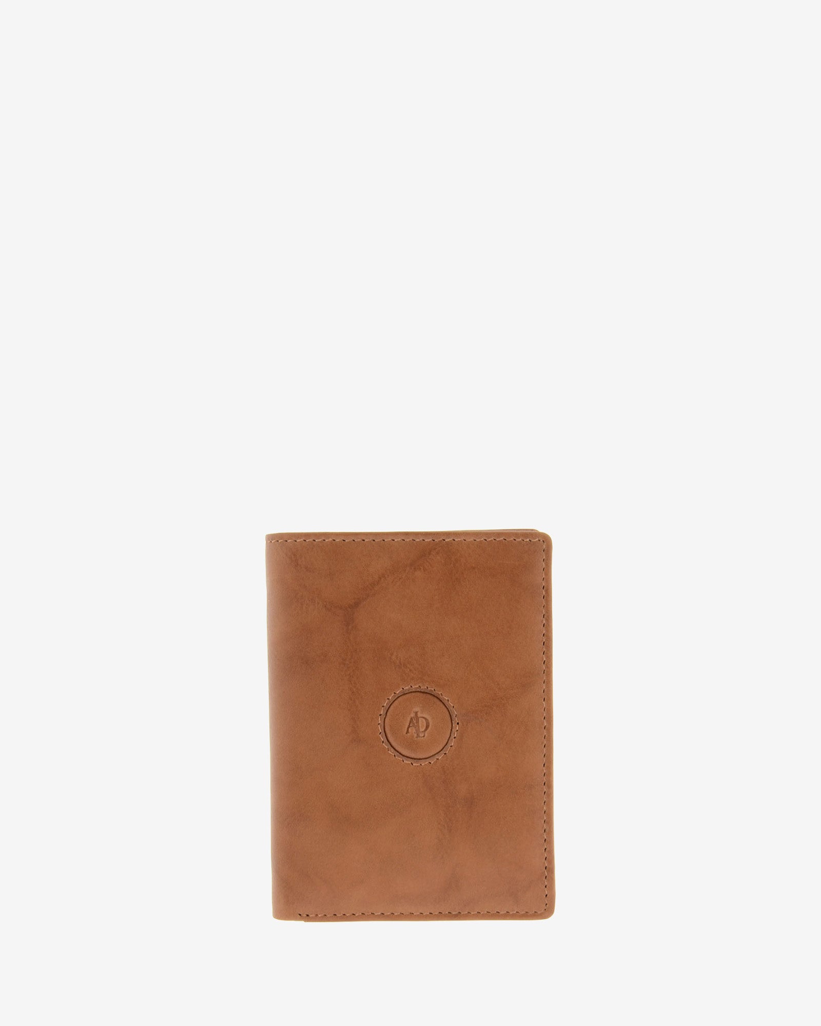Cartera de hombre de piel de vacuno natural en color cuero, vista frontal plana, referencia 1591-6