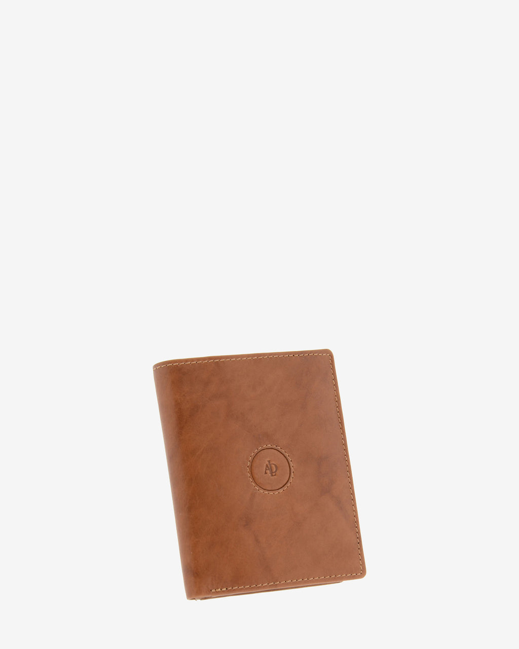 Cartera de hombre de piel de vacuno natural en color cuero, vista frontal mostrando diseño y volumen, referencia 1592-6