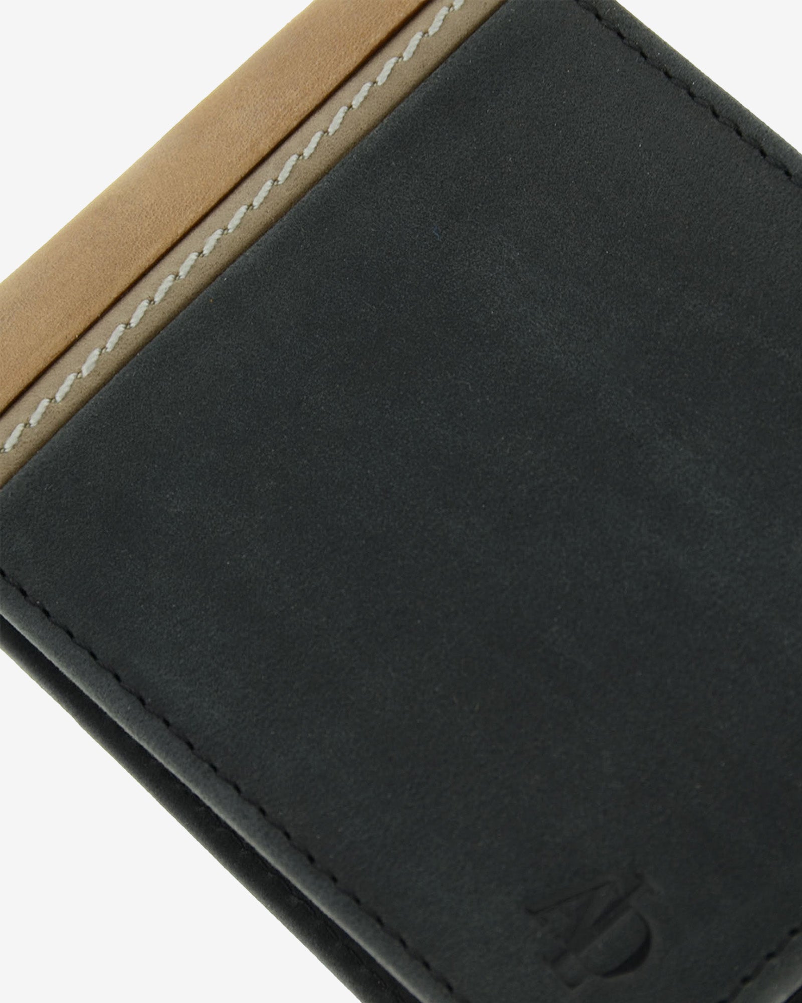 Cartera de hombre de piel genuina en color negro con marrón claro, detalle de piel y acabados, referencia 1643-1
