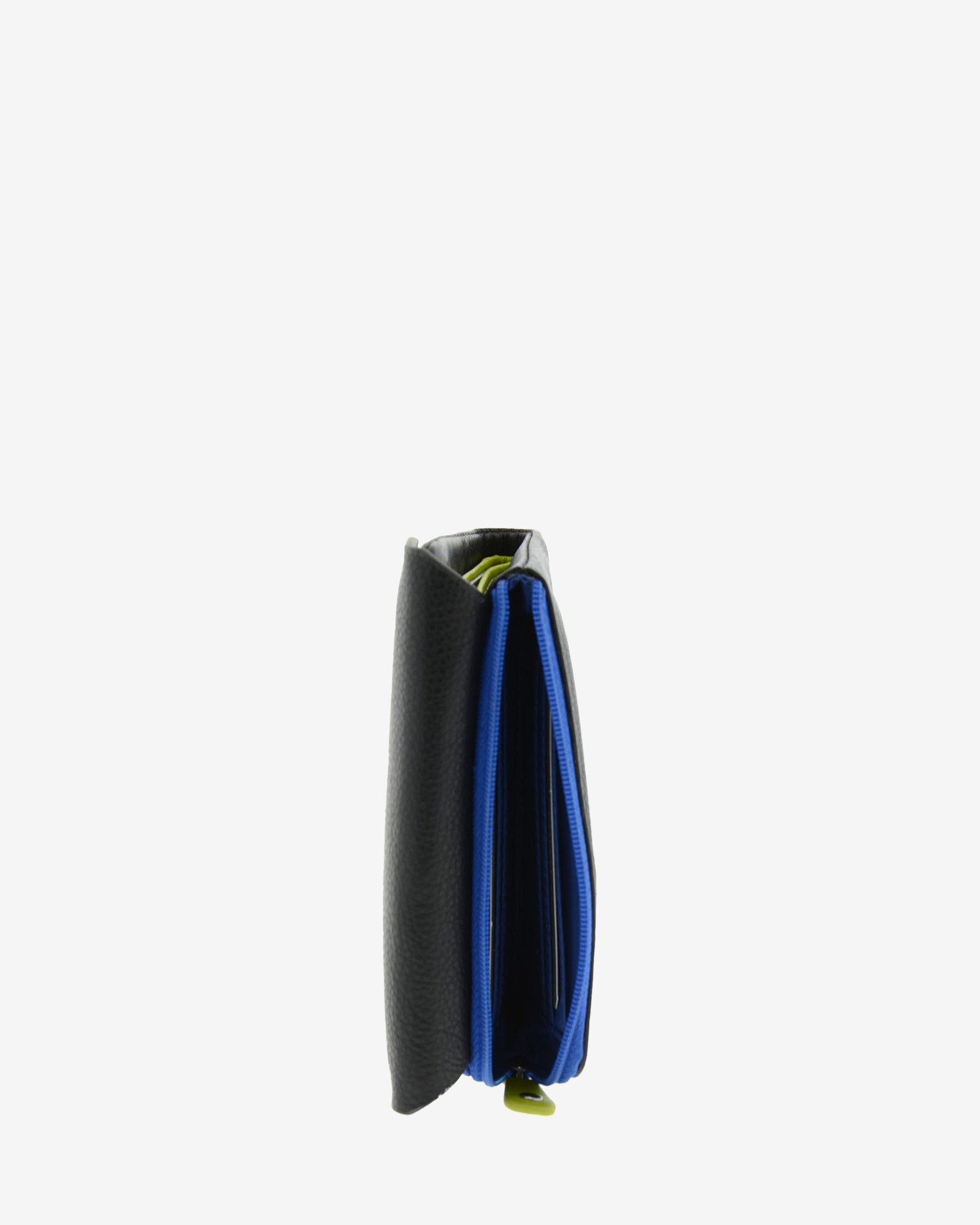 Cartera de mujer pequeña de piel de napa extra suave en color negro, vista trasera de portamonedas con cremallera azul a contraste y compartimentos para tarjetas en su interior, referencia 4206-1