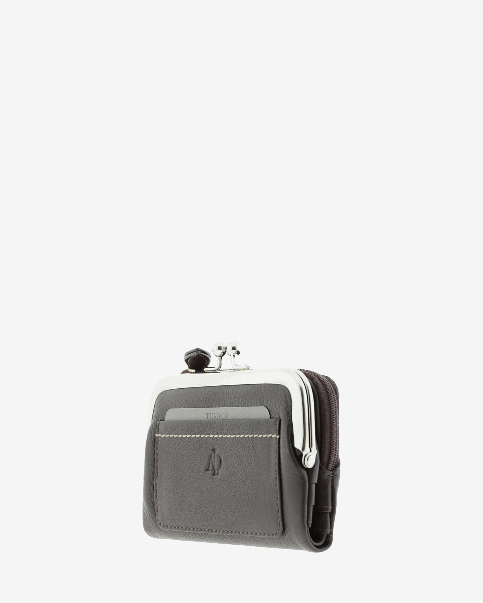 Cartera de piel napa de color marrón, vista frontal y lateral  2 mostrando compartimento exterior y boquilla, referencia 8069-2