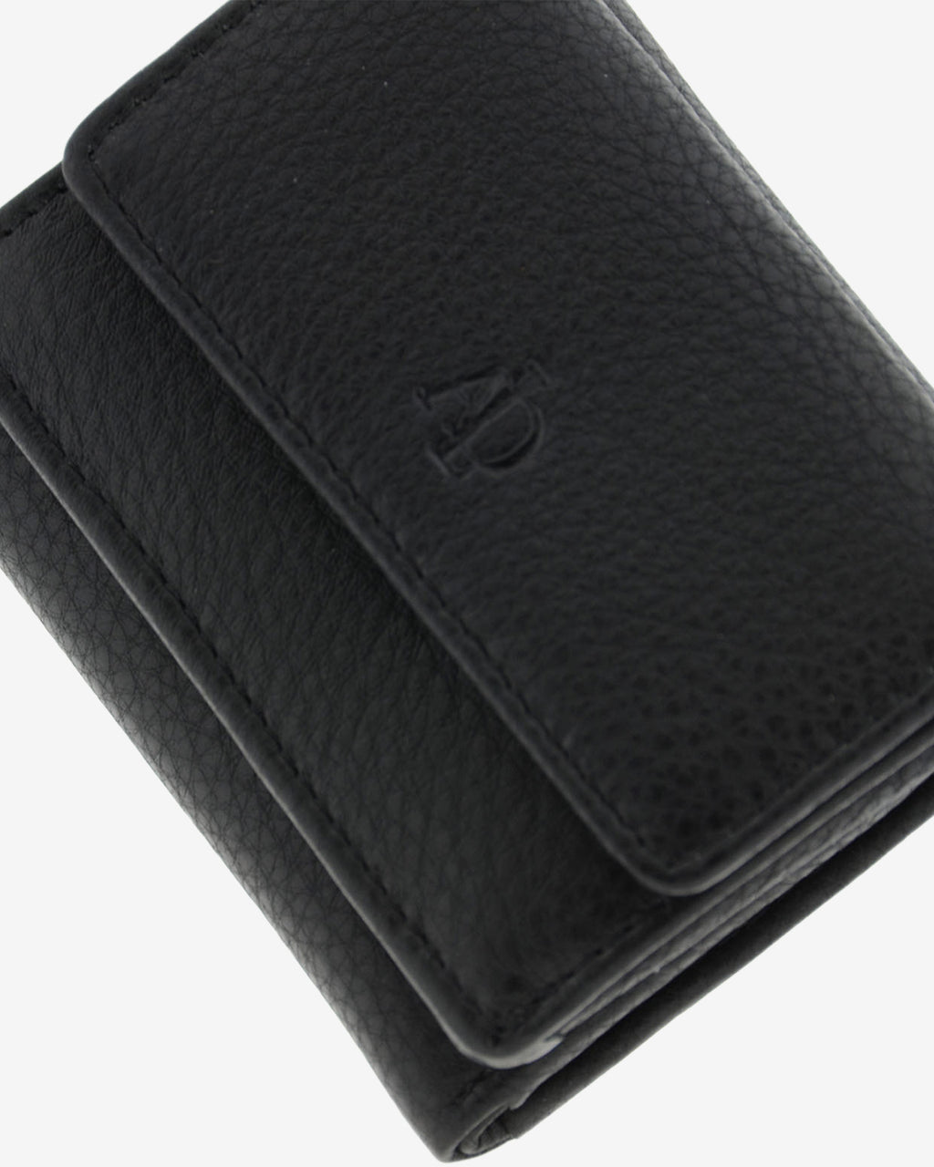 Cartera de piel Napa, pequeña y compacta de color negro, detalle de piel y acabados, referencia 8071-1