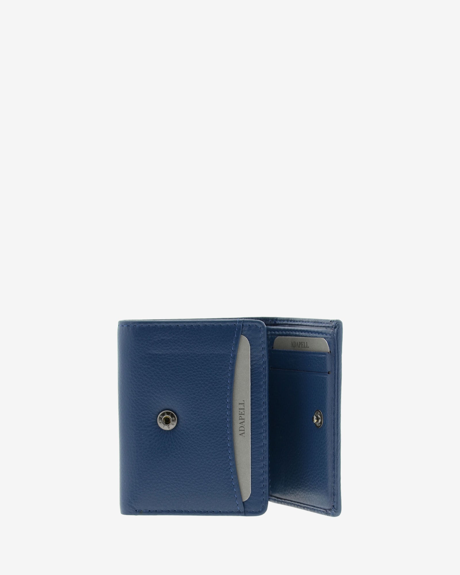 Cartera de piel Napa, pequeña y compacta de color negro, vista interior parcial mostrando compartimentos interiores y cierre de botón, referencia 8071-1