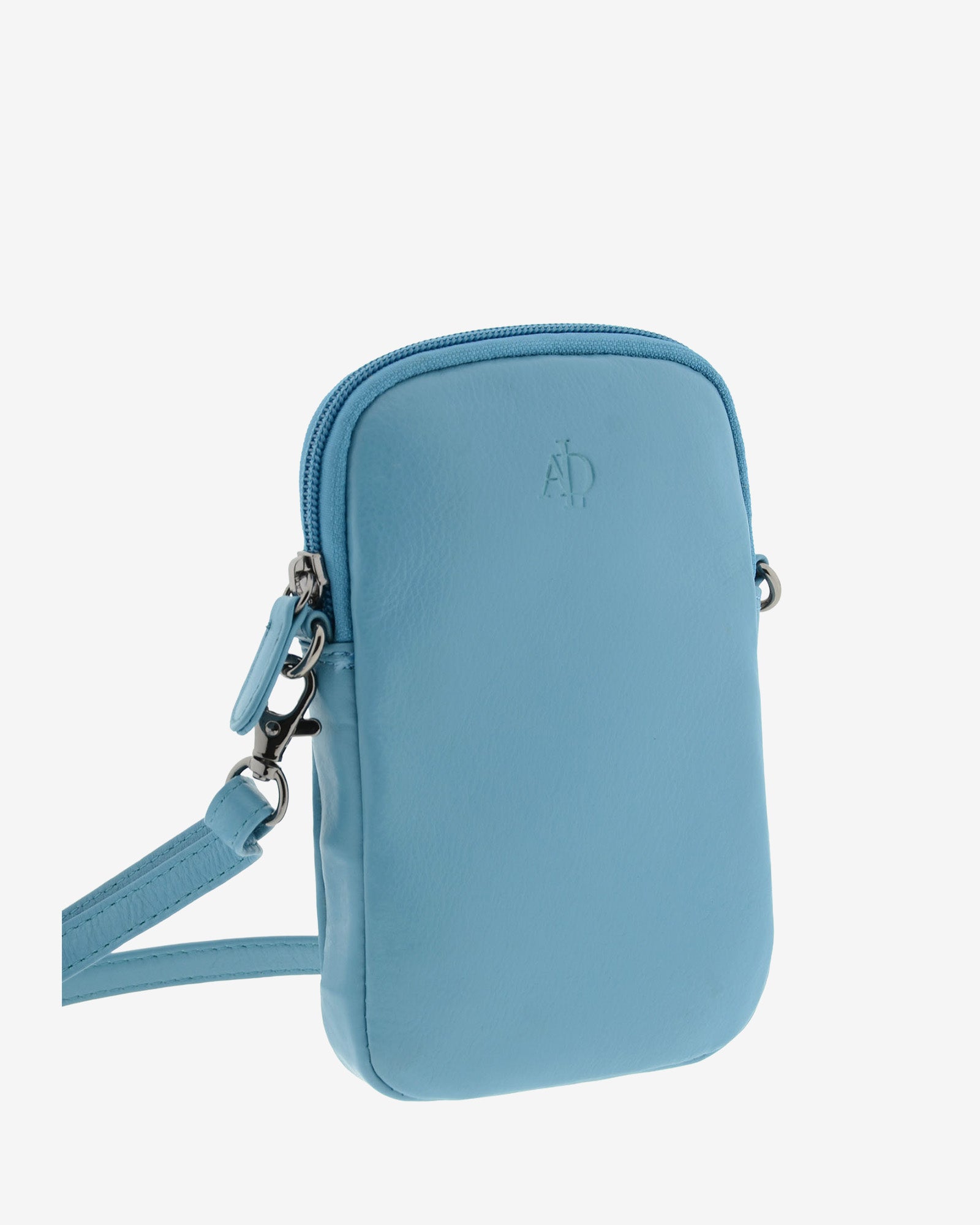 Bolso pequeño porta móvil de piel Napa en color azul, vista frontal y un poco lateral exterior mostrando su volumen, diseño, cremallera principal y bandolera, referencia 8073-14