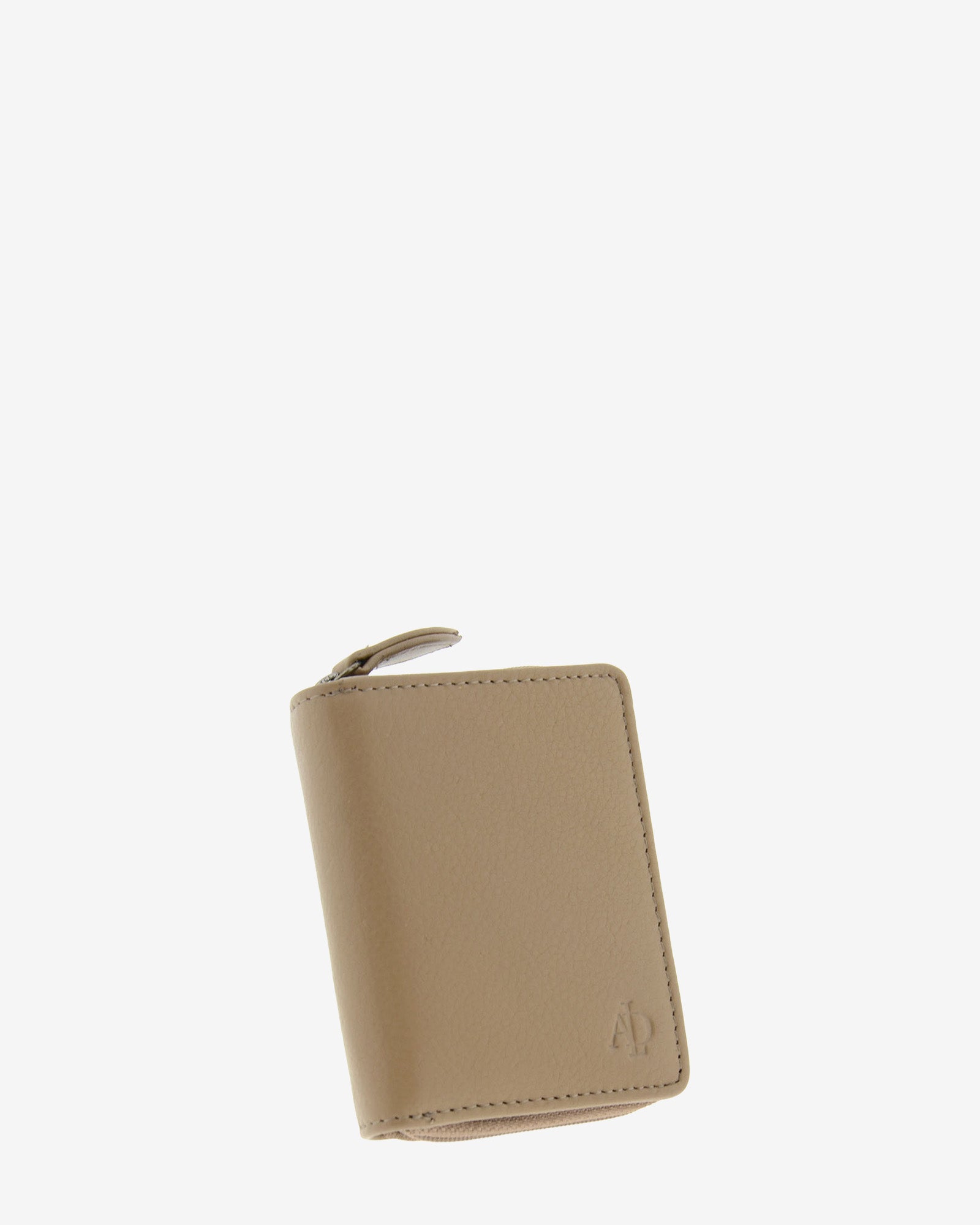 Cartera pequeña compacta de piel Napa de color topo, vista frontal exterior, referencia 8074-12