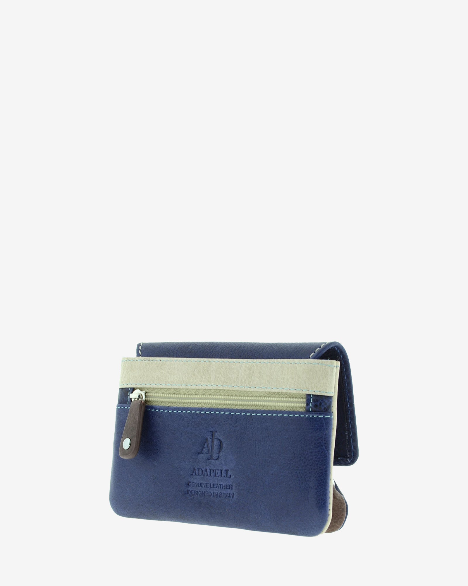 Monedero con boquilla interior Adapell 4234 en color marino, vista trasera tres cuartos con bolsillo exterior de cremallera.