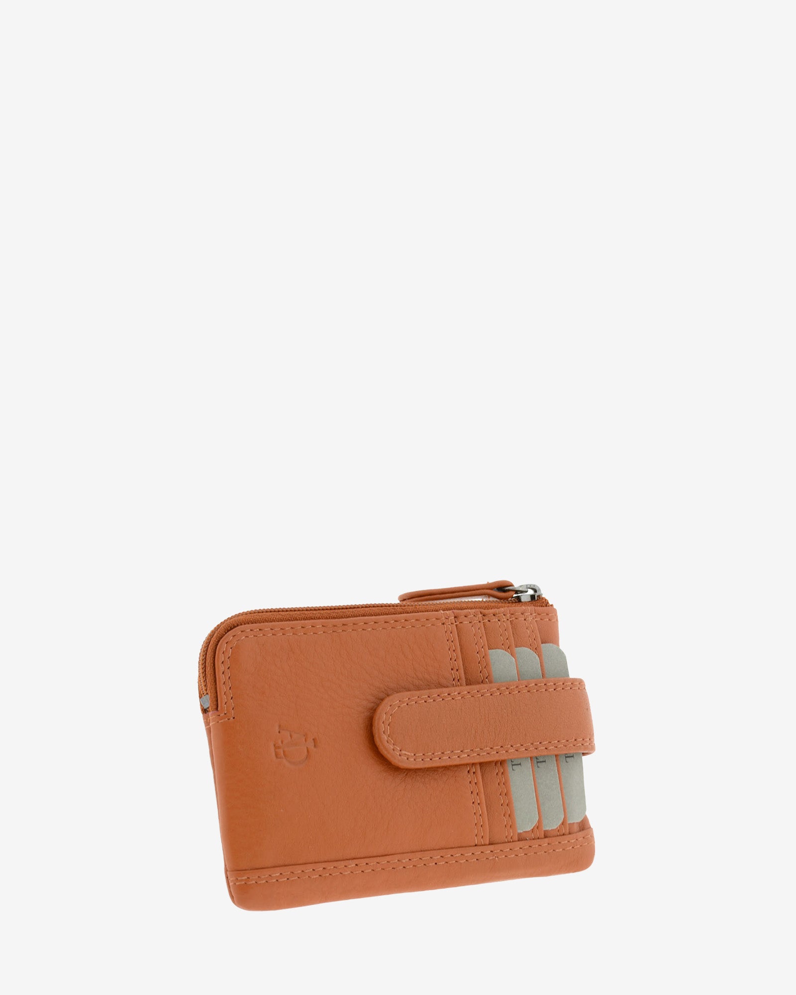Monedero tarjetero 8036 en color cuero, vista tres cuartos frontal.