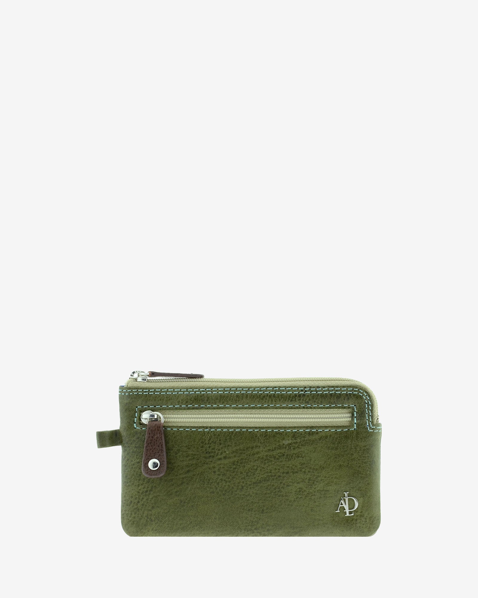 Monedero fino de piel verde 8053-V, vista frontal, con bolsillo frontal con cremallera y logo metálico.