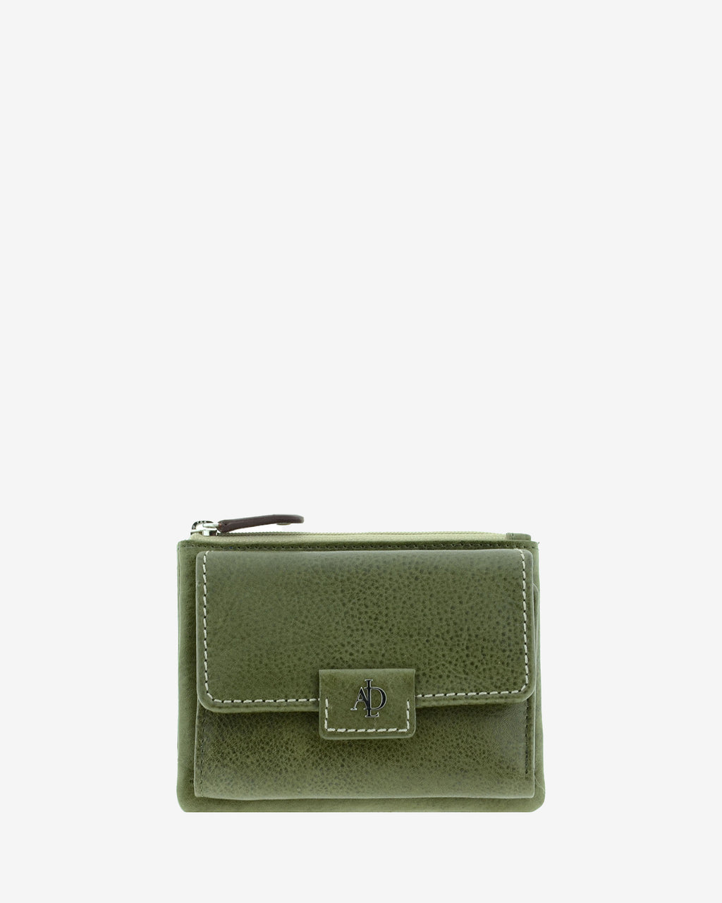 Cartera pequeña 4233 en color verde, vista frontal con solapa y cierre central con logo Adapell