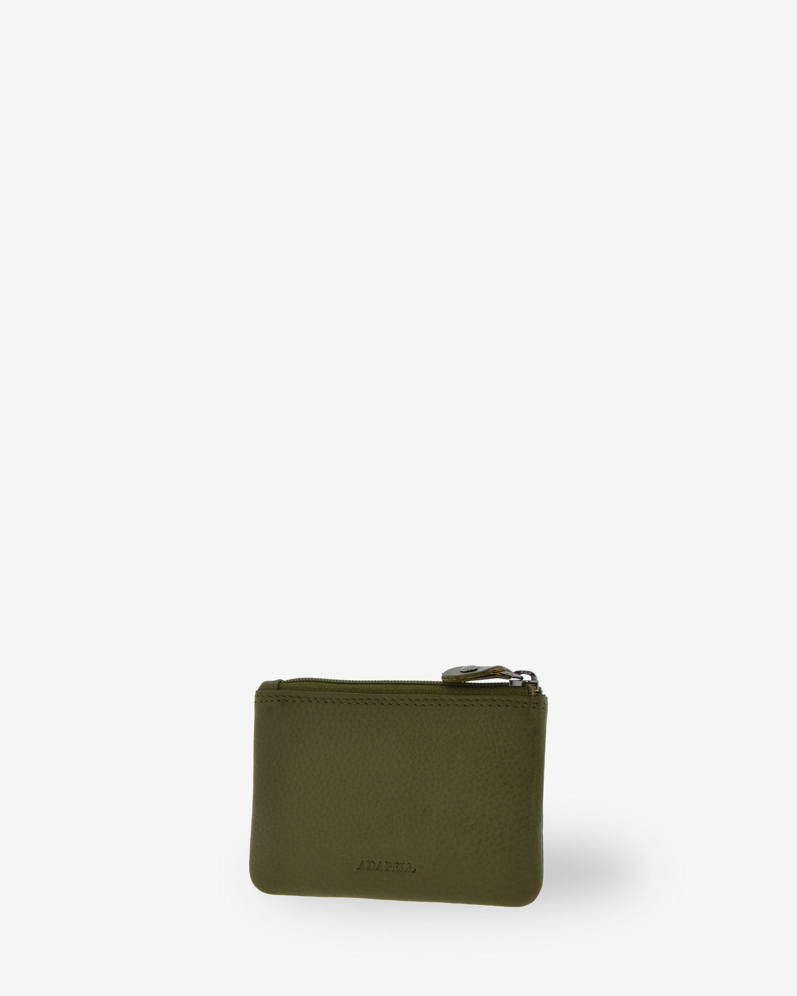 Monedero pequeño 8010 en color Verde Bosque, vista tres cuartos posterior.