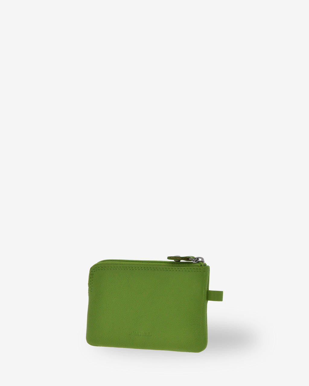 Monedero fino 8011 en color matcha, vista tres cuartos posterior.
