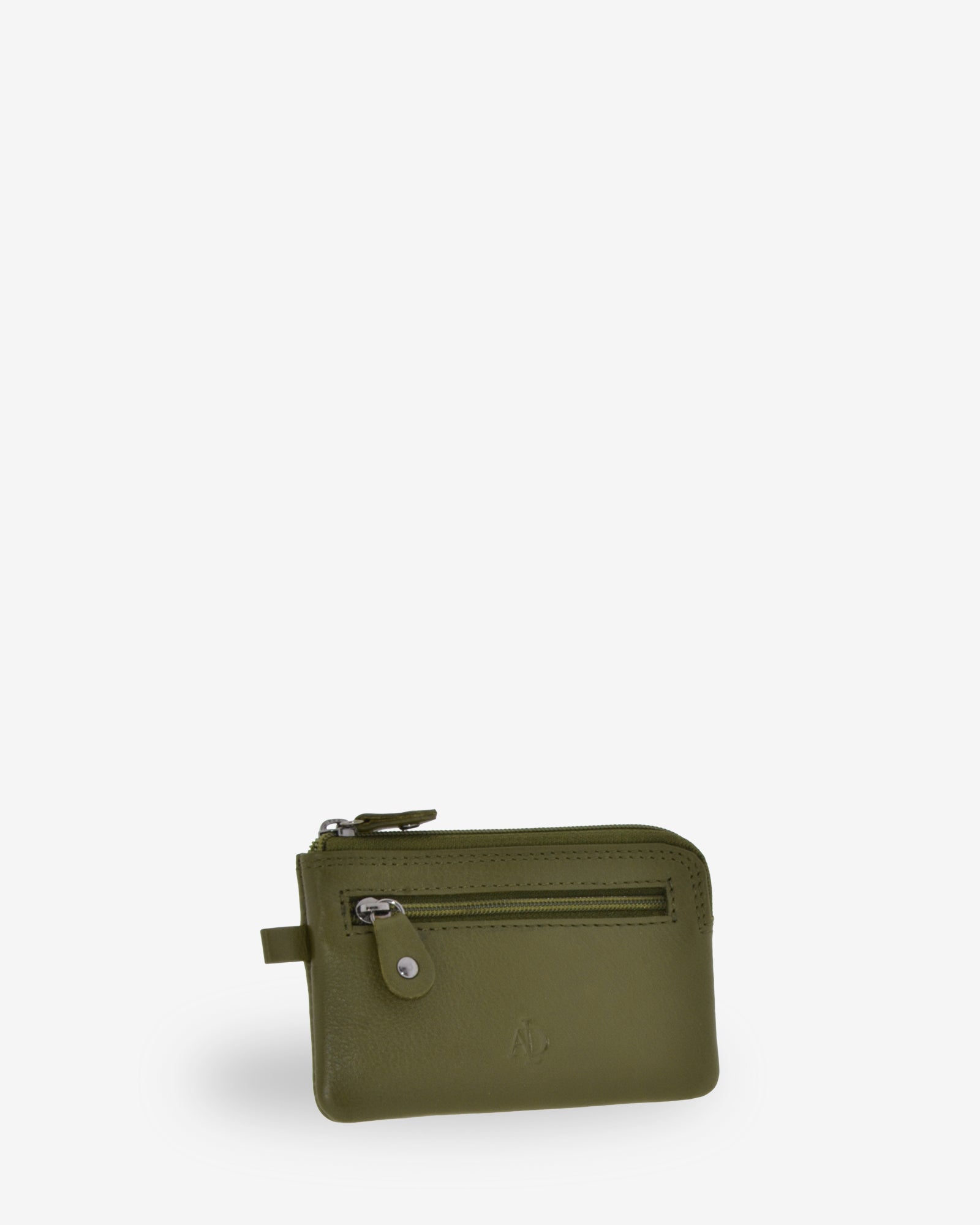 Monedero fino 8011 en color verde bosque, vista tres cuartos frontal con bolsillo exterior de cremallera.