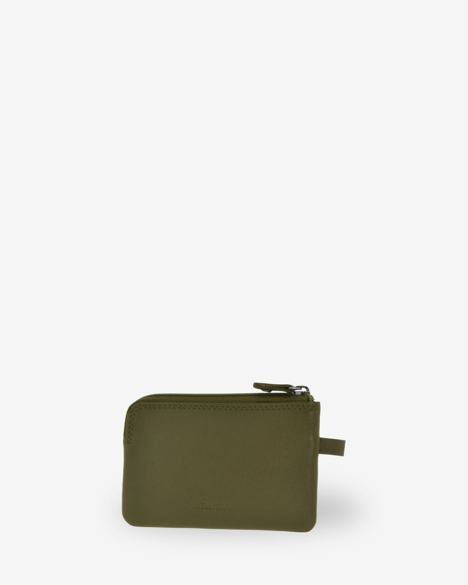 Monedero fino 8011 en color verde bosque, vista tres cuartos posterior.