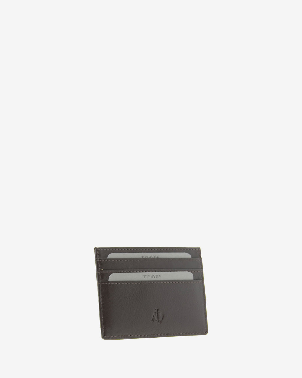 Tarjetero fino 8020 en color marrón, vista tres cuartos frontal con ranuras para tarjetas
