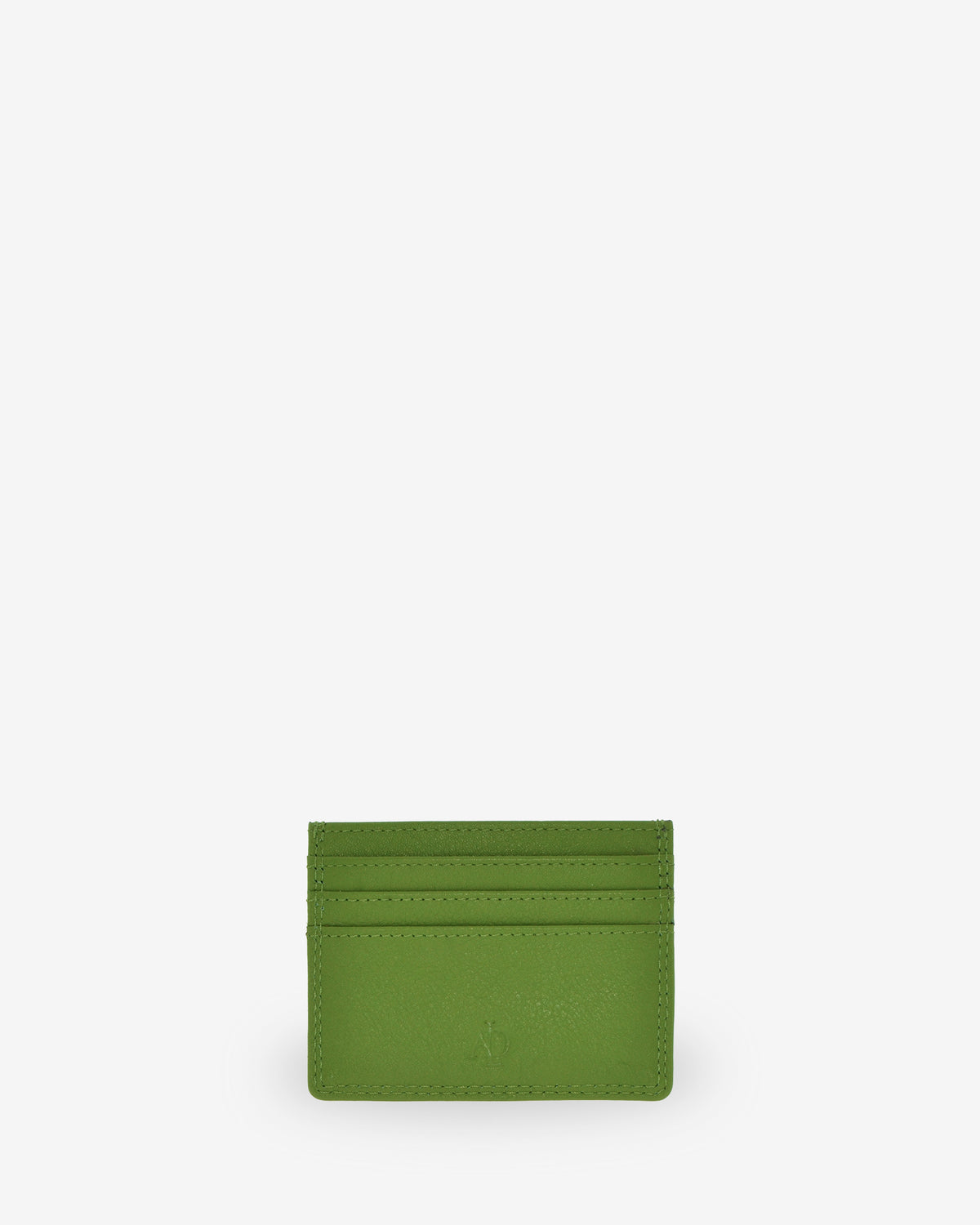 Tarjetero fino 8020 en color matcha, vista frontal con tres ranuras para tarjetas