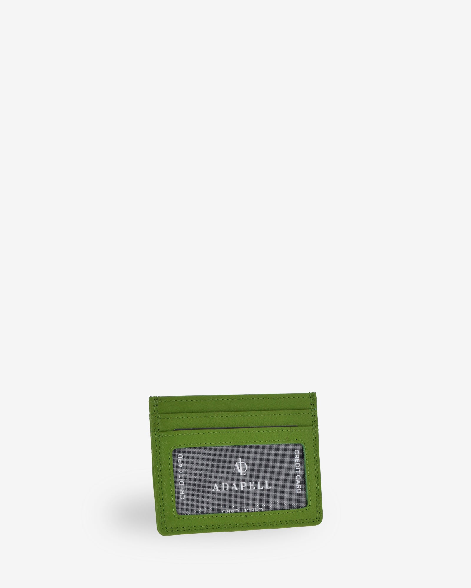 Tarjetero fino 8020 en color matcha, vista tres cuartos posterior con ventana transparente y dos ranuras para tarjetas