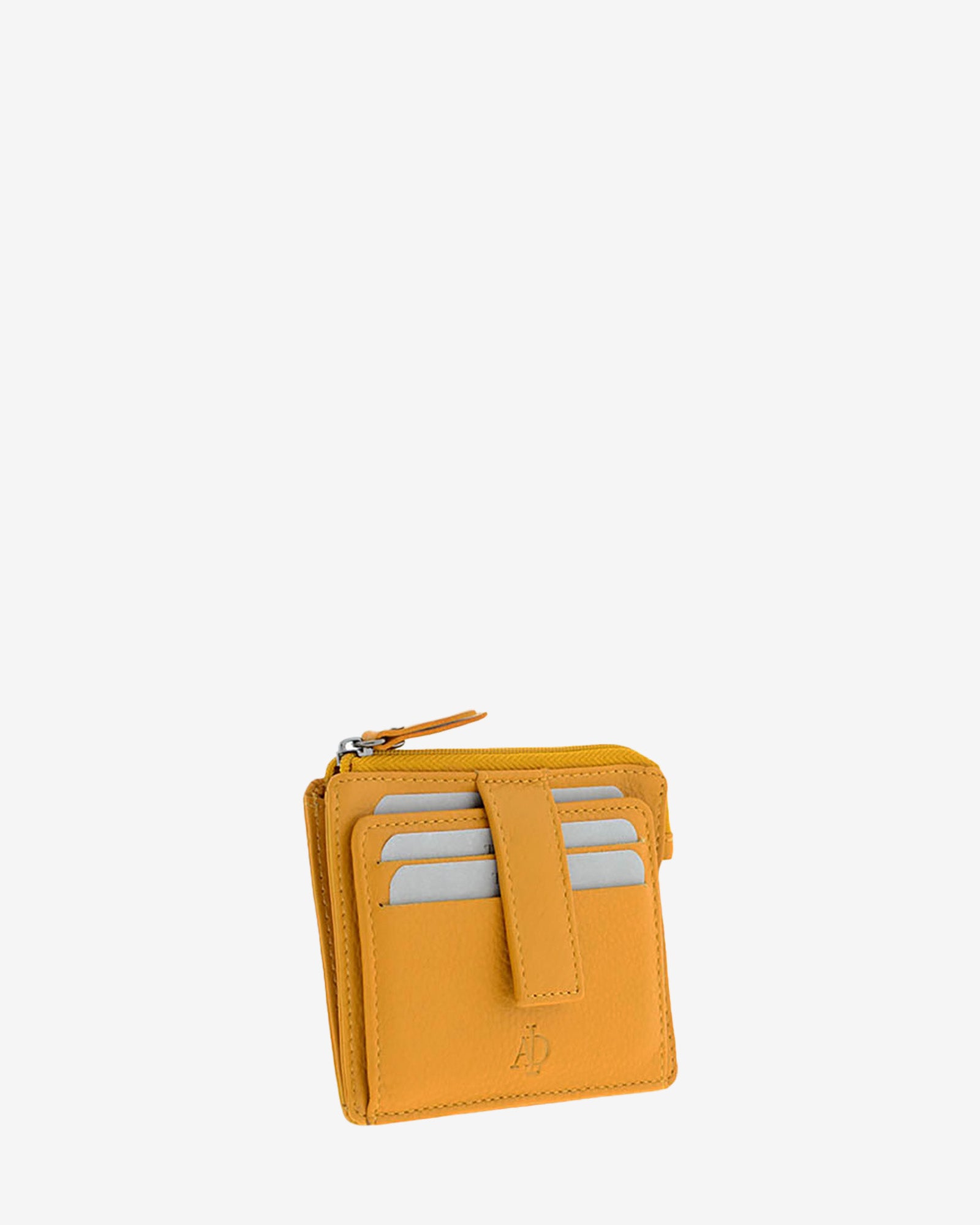 Tarjetero monedero 8035 en color mostaza, vista tres cuartos frontal con ranuras para tarjetas y cremallera superior