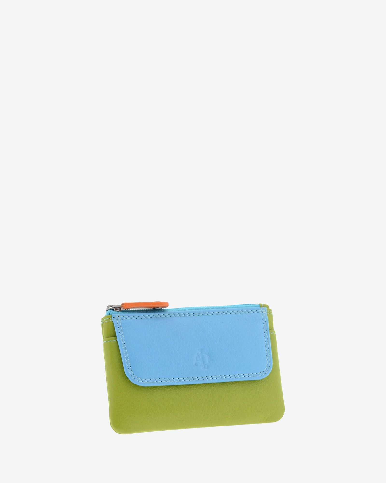 Monedero combinado 8047-C en color Verde, vista tres cuartos frontal mostrando el bolsillo frontal de solapa.