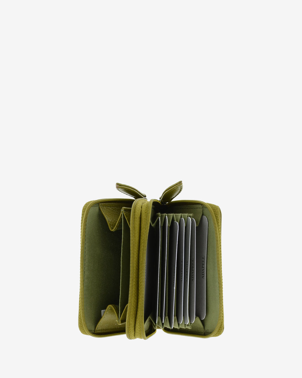 Tarjetero acordeón 8067 en color oliva abierto, con compartimento para monedas y organización interior tipo acordeón para tarjetas
