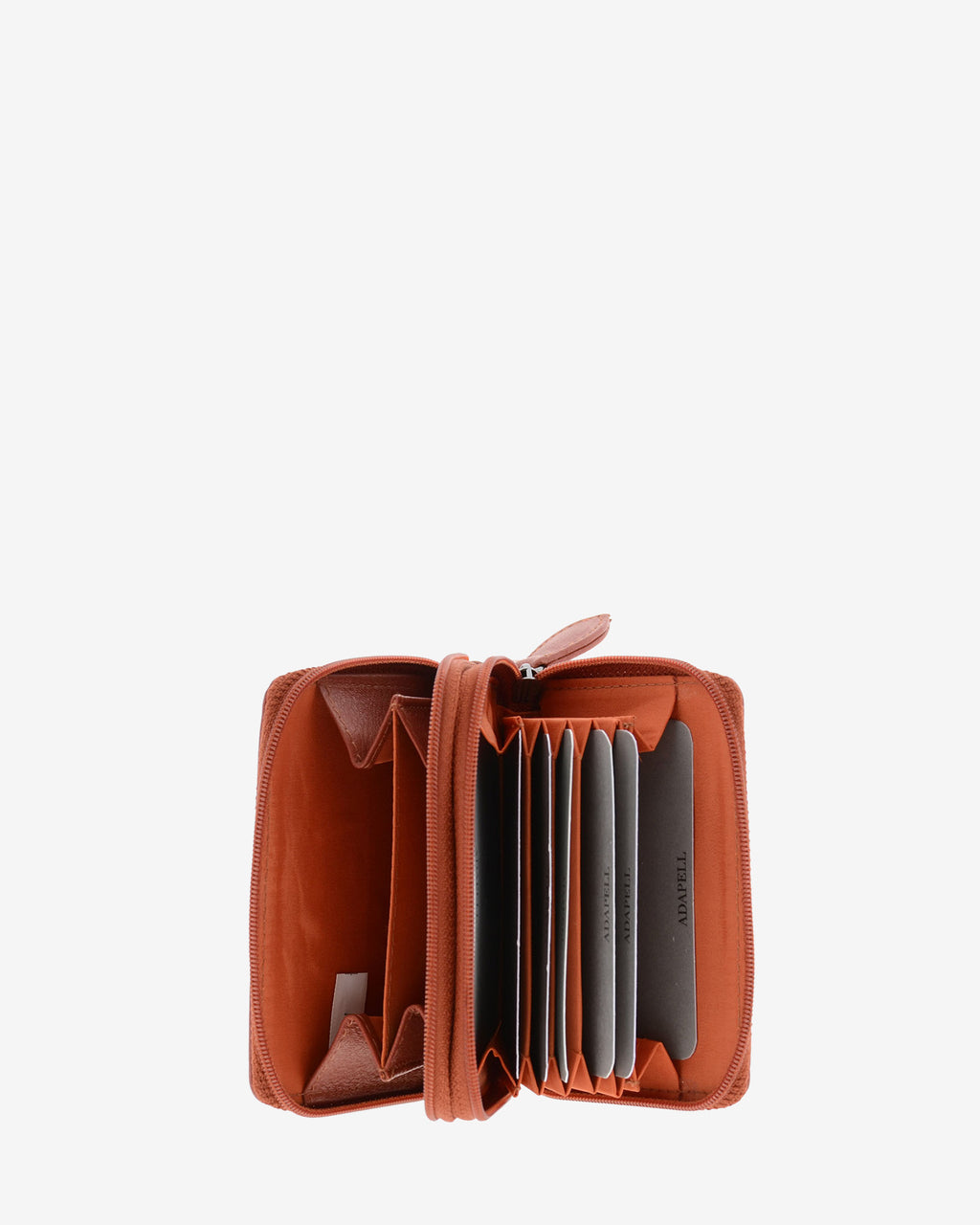 Tarjetero acordeón 8067 en color teja abierto, con compartimento para monedas y organización interior tipo acordeón para tarjetas