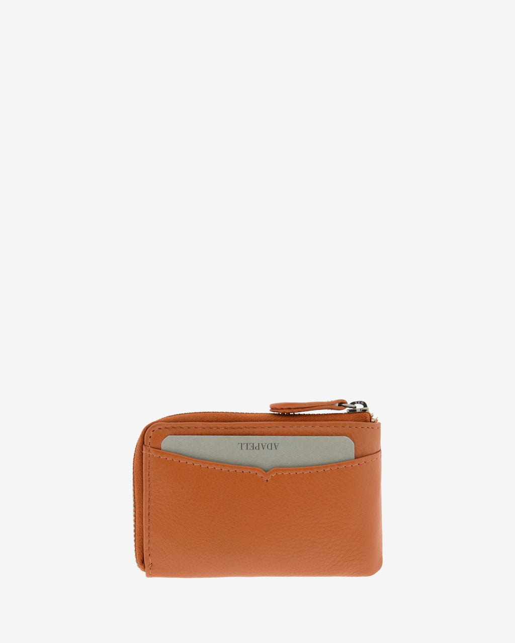 Monedero tarjetero fino 8076 en color cuero, vista trasera con tarjeta visible en la ranura exterior.