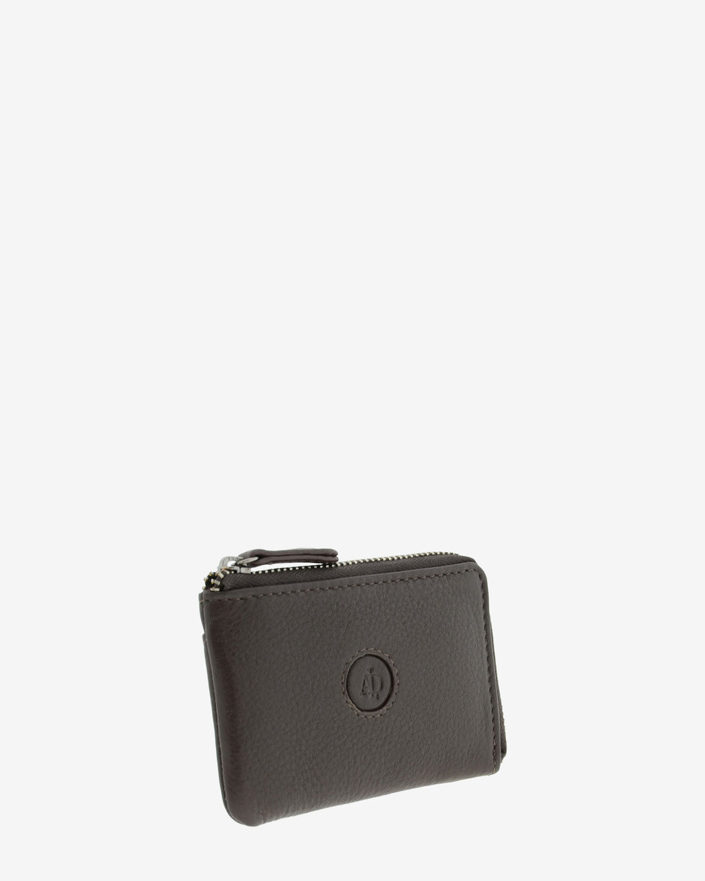 Monedero tarjetero fino 8076 en color marrón, vista tres cuartos frontal.