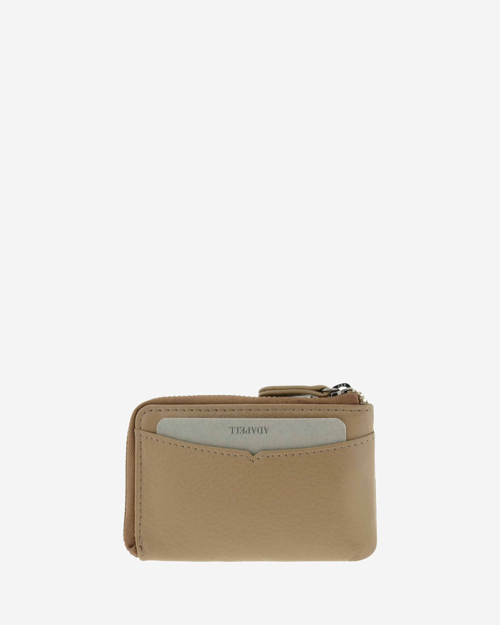 Monedero tarjetero fino 8076 en color topo, vista trasera con ranura exterior para tarjeta.