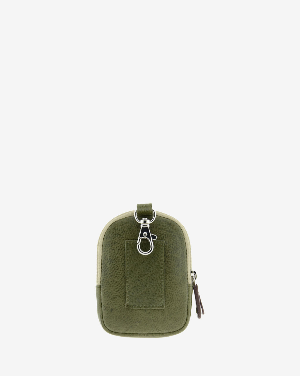 Parte trasera del monedero llavero Adapell 8077-V en color verde, con forma de mini mochila, vista posterior con mosquetón superior y pasador para cintuirón.