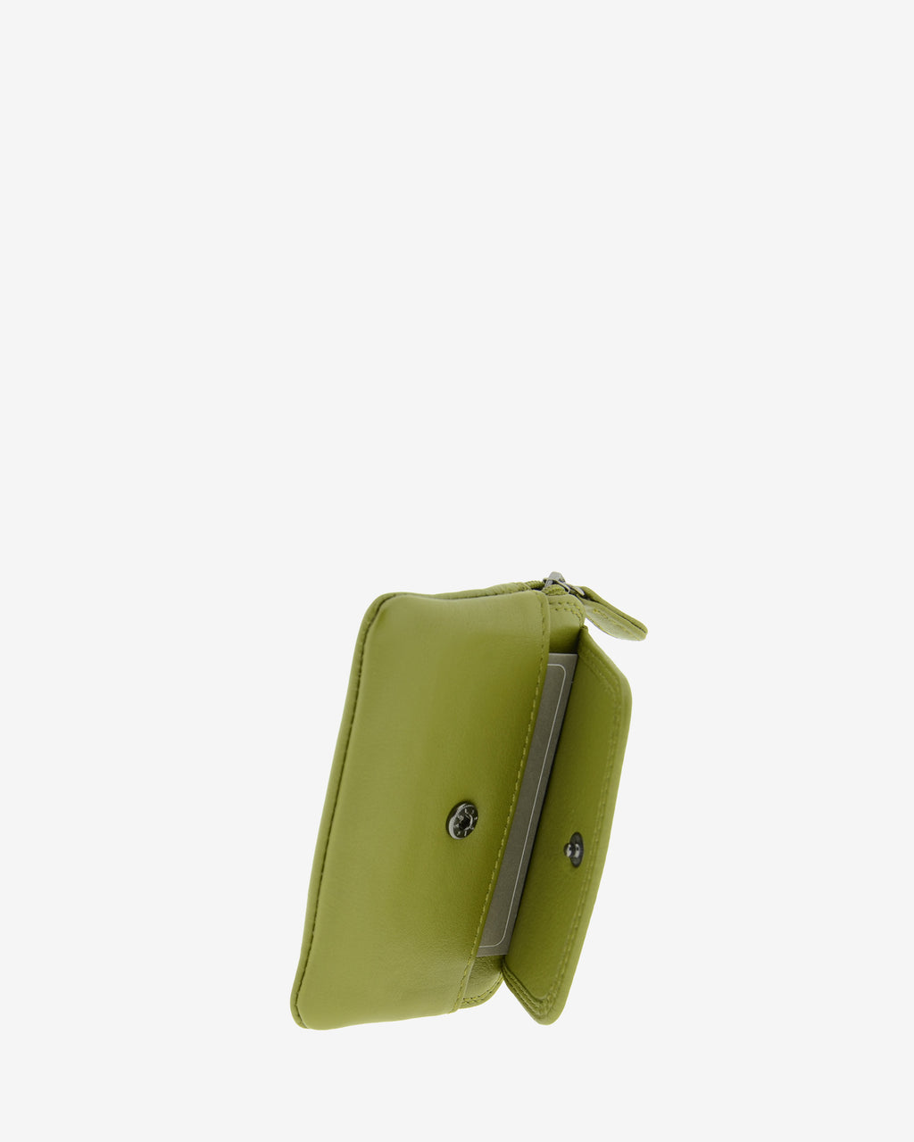 Monedero fino 8078 en color Oliva, vista exterior con la solapa abierta, cierre de botón y tarjeta visible.