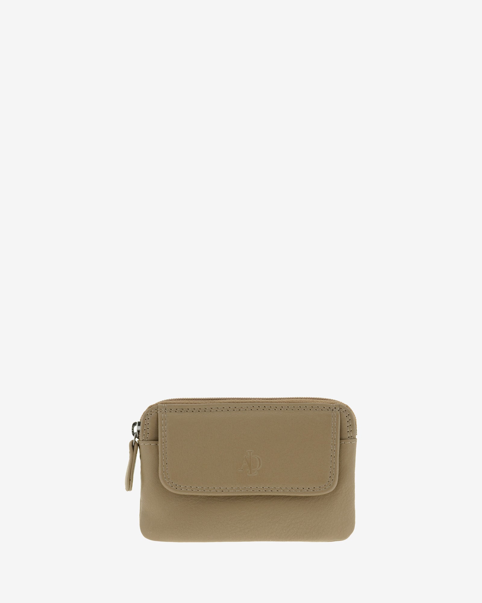 Monedero fino 8078 en color topo, vista frontal con solapa exterior.