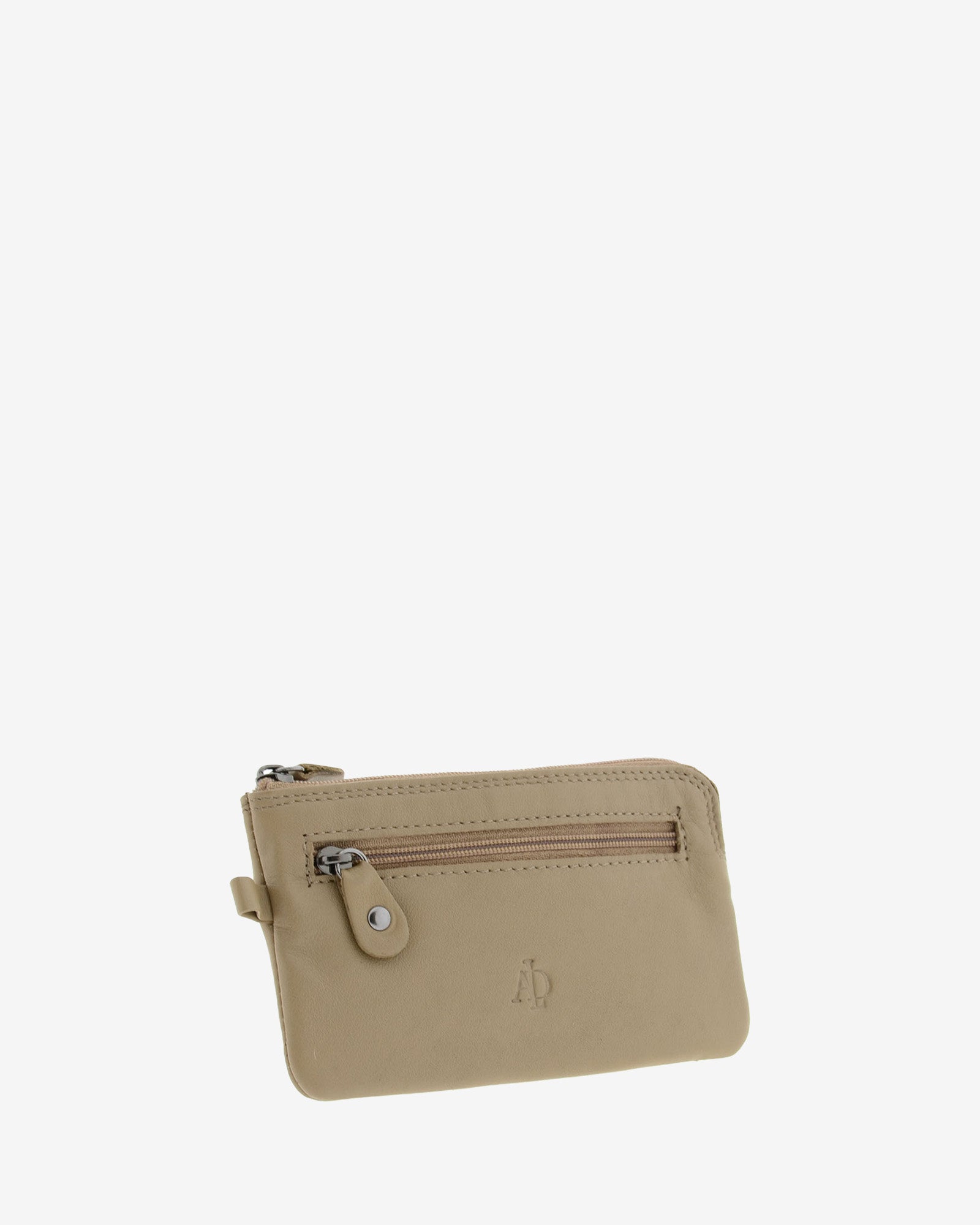 Monedero fino 8079 en color topo, vista tres cuartos frontal con bolsillo exterior de cremallera.