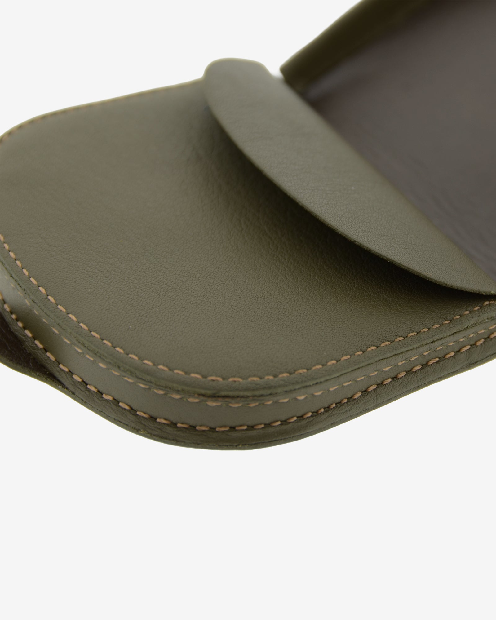 Monedero taco 8101 en color verde, vista detalle del interior abierto