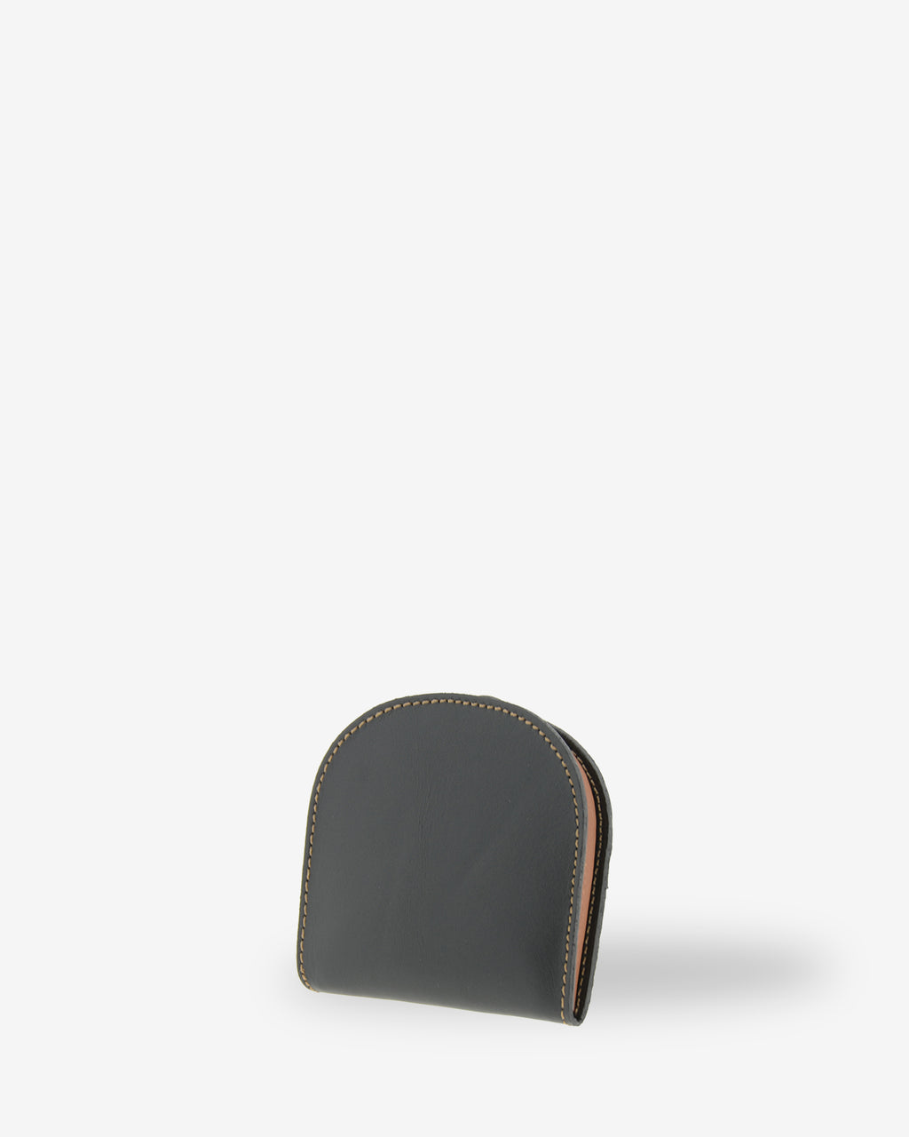 Monedero taco embutido 8102 en negro y cuero, vista tres cuartos posterior