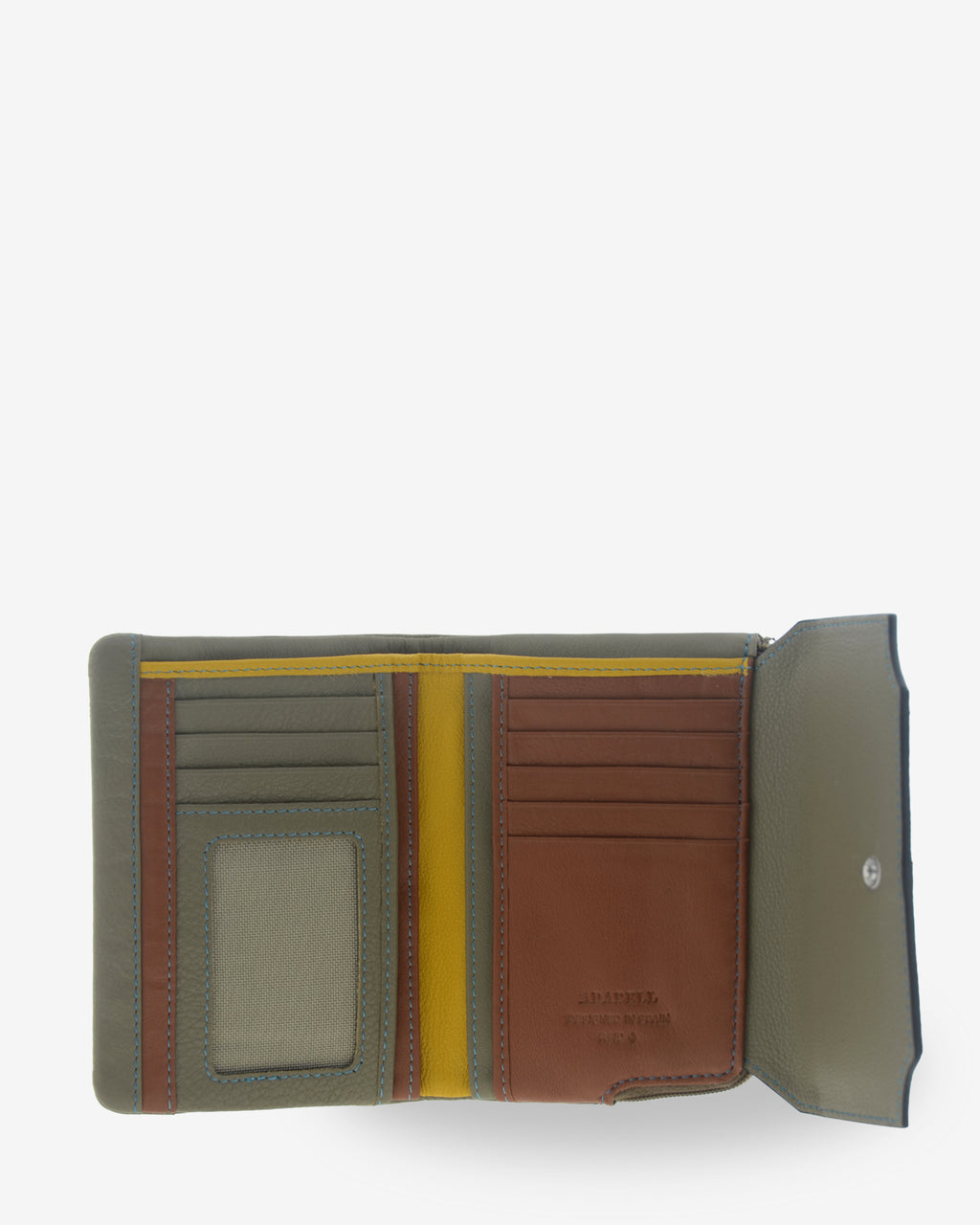 Interior abierto de la cartera pequeña de mujer Atelier en color Verde Musgo, con 15 ranuras para tarjetas, ventana para documento de identidad y organización interior.