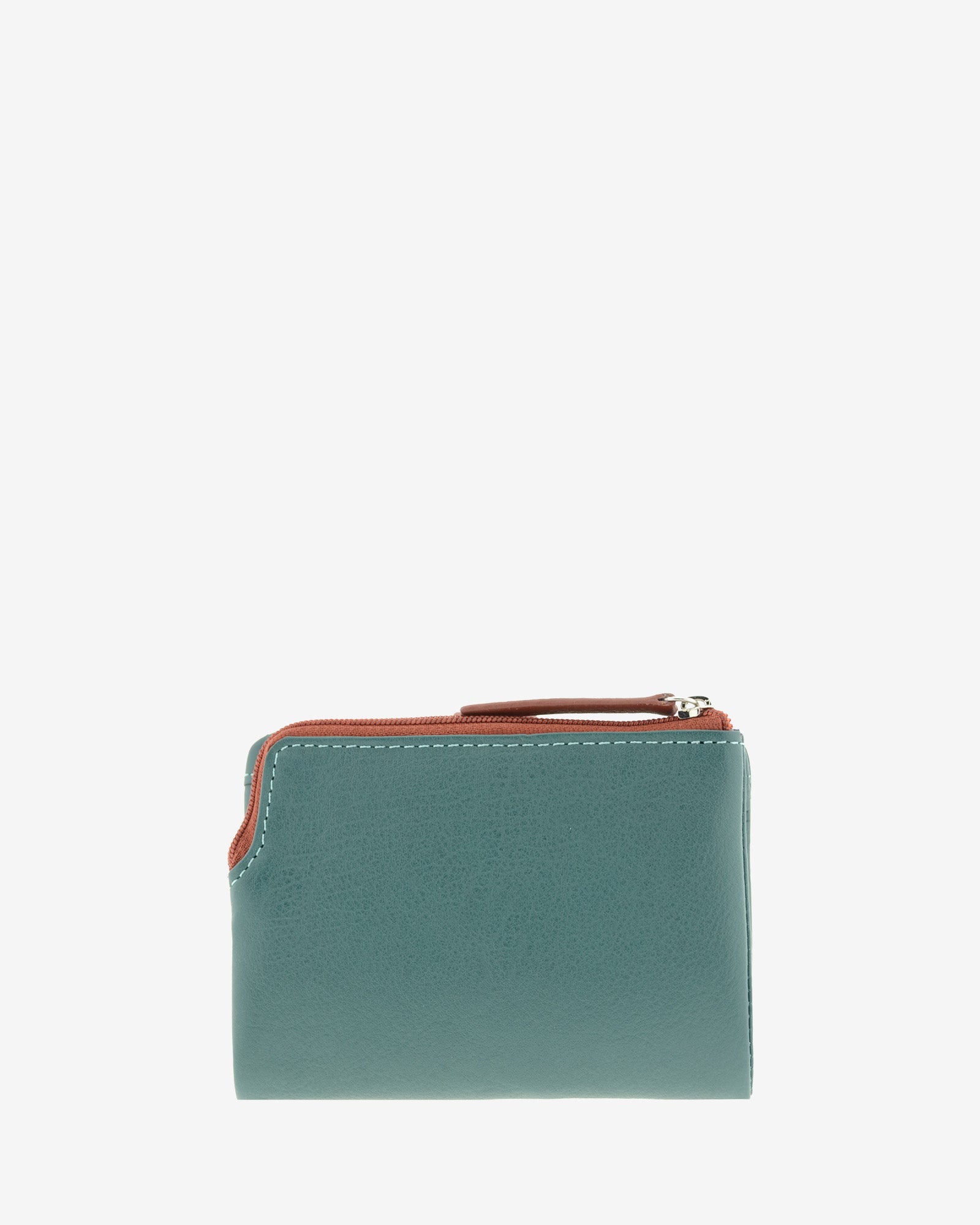Cartera pequeña de mujer Brisa en color Ocean Teal, vista trasera con acabado de piel extra suave y cremallera visible en la parte superior.
