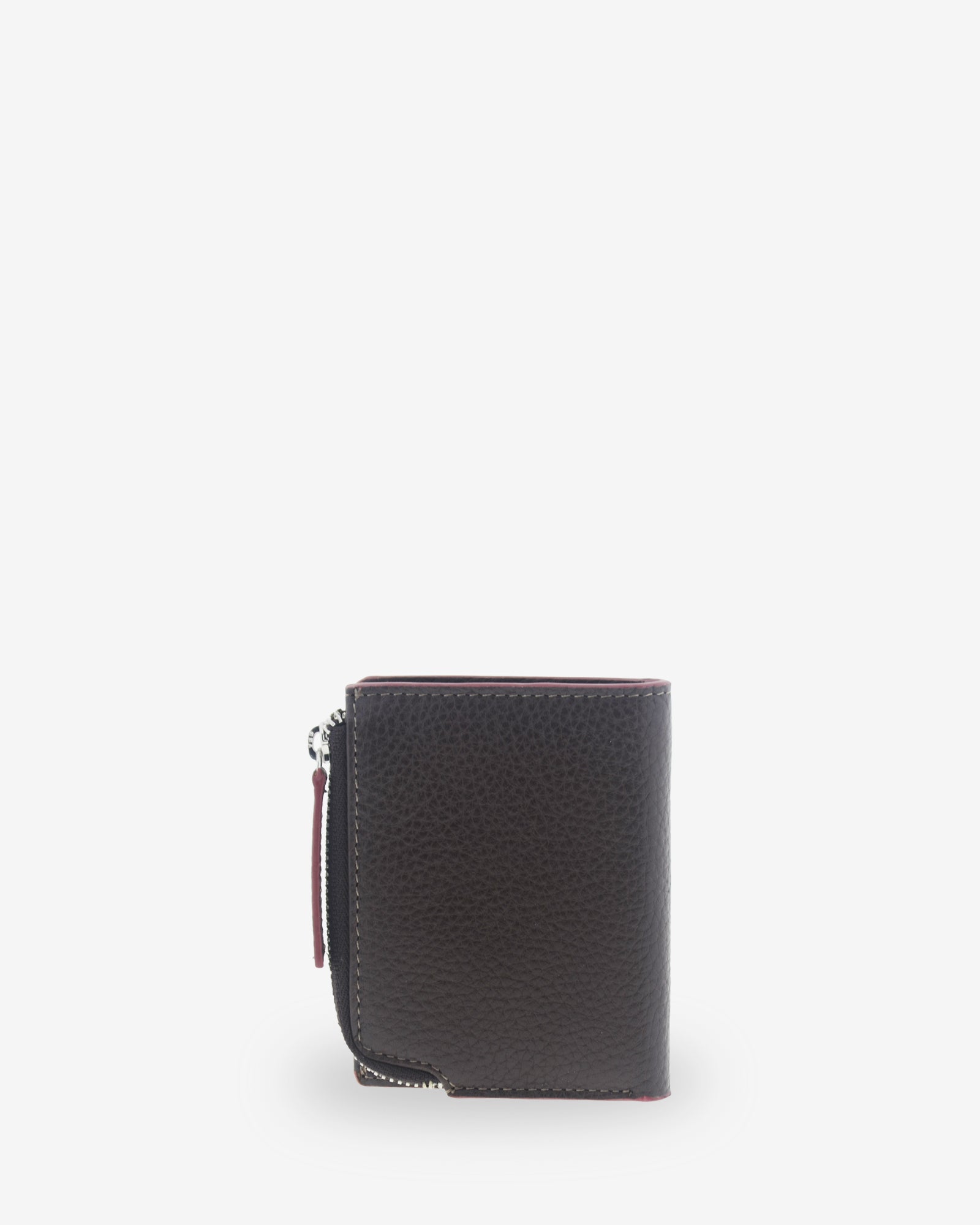 Vista trasera de la cartera pequeña y fina de piel Nexo 4263 en color chocolate.