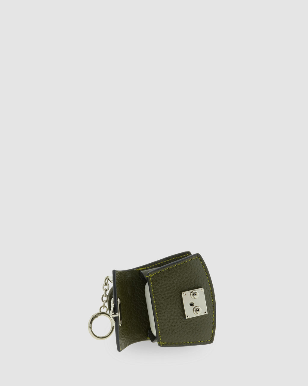 Charm para bolso con funda para auriculares Nexo 8099 verde Loden abierto mostrando el espacio interior