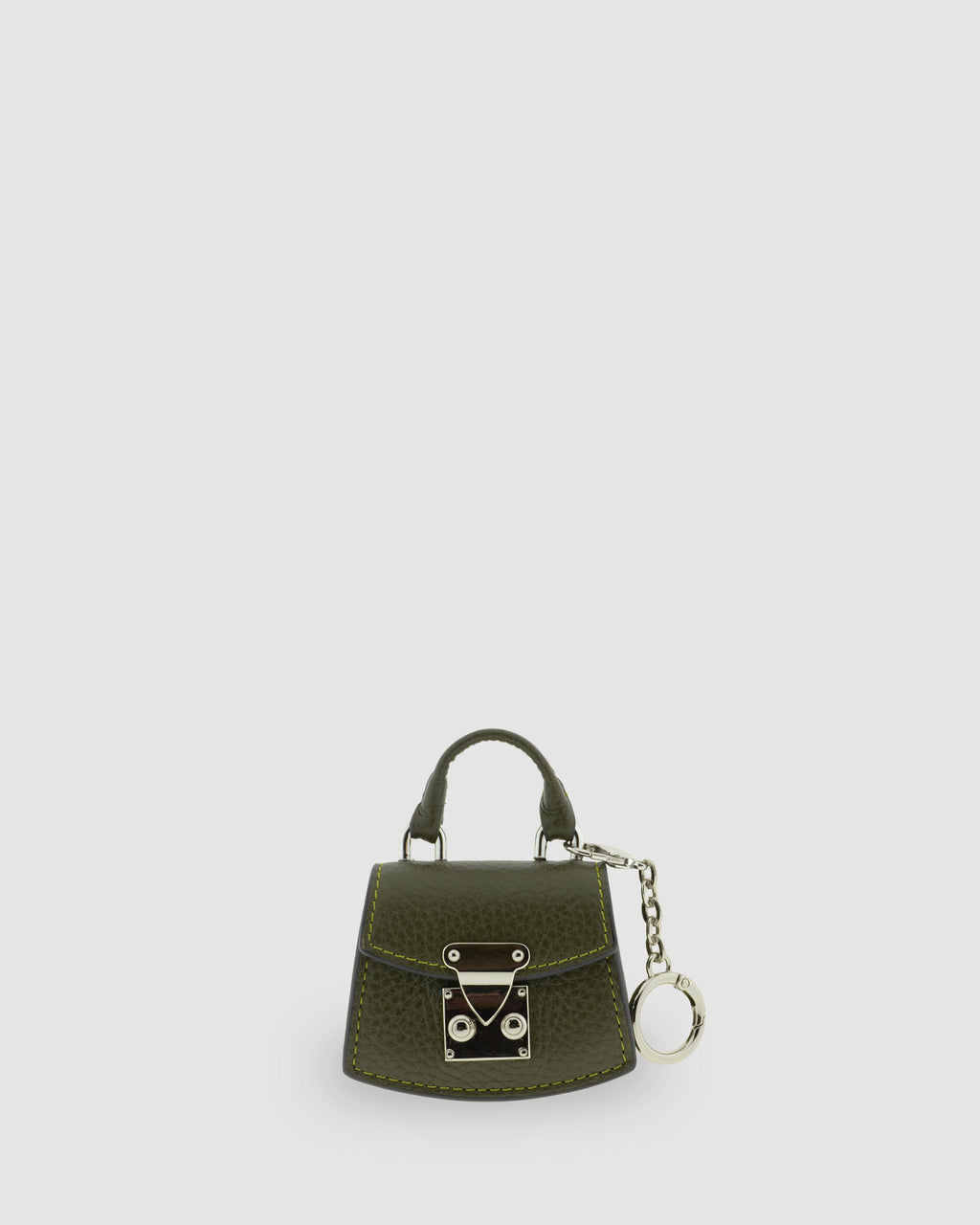 Charm para bolso con funda para auriculares Nexo 8099 verde Loden, vista frontal con asa, cierre metálico, cadena y anilla