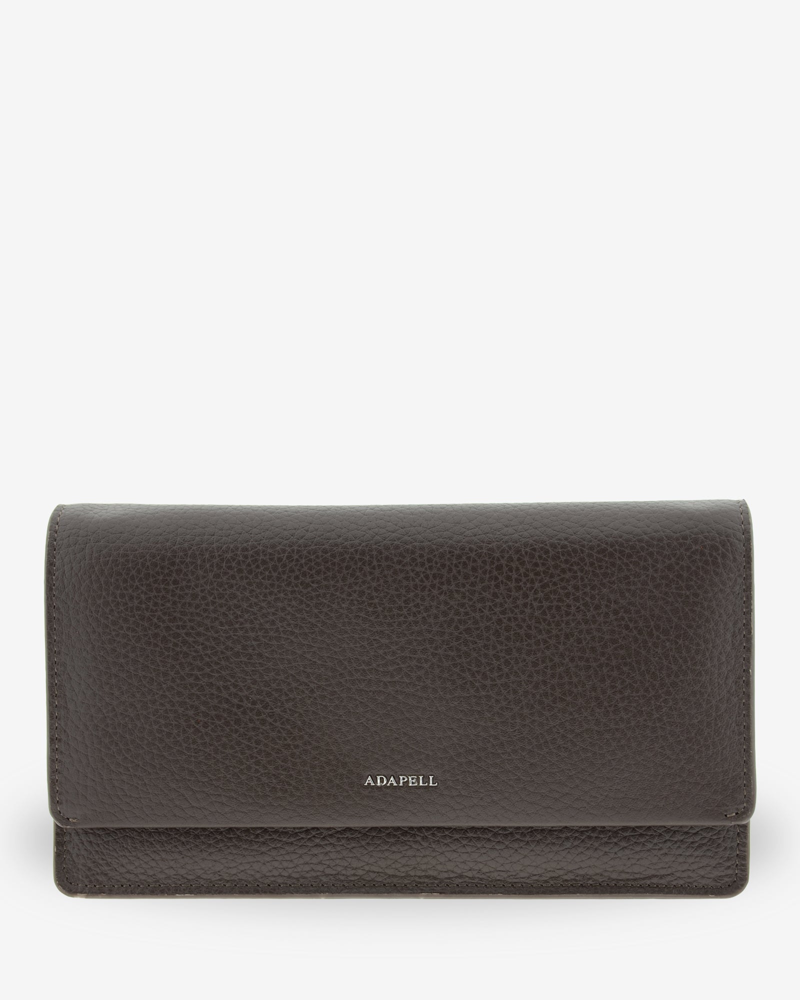 Bolso bandolera Nexo 8090 chocolate, vista frontal con cierre de solapa