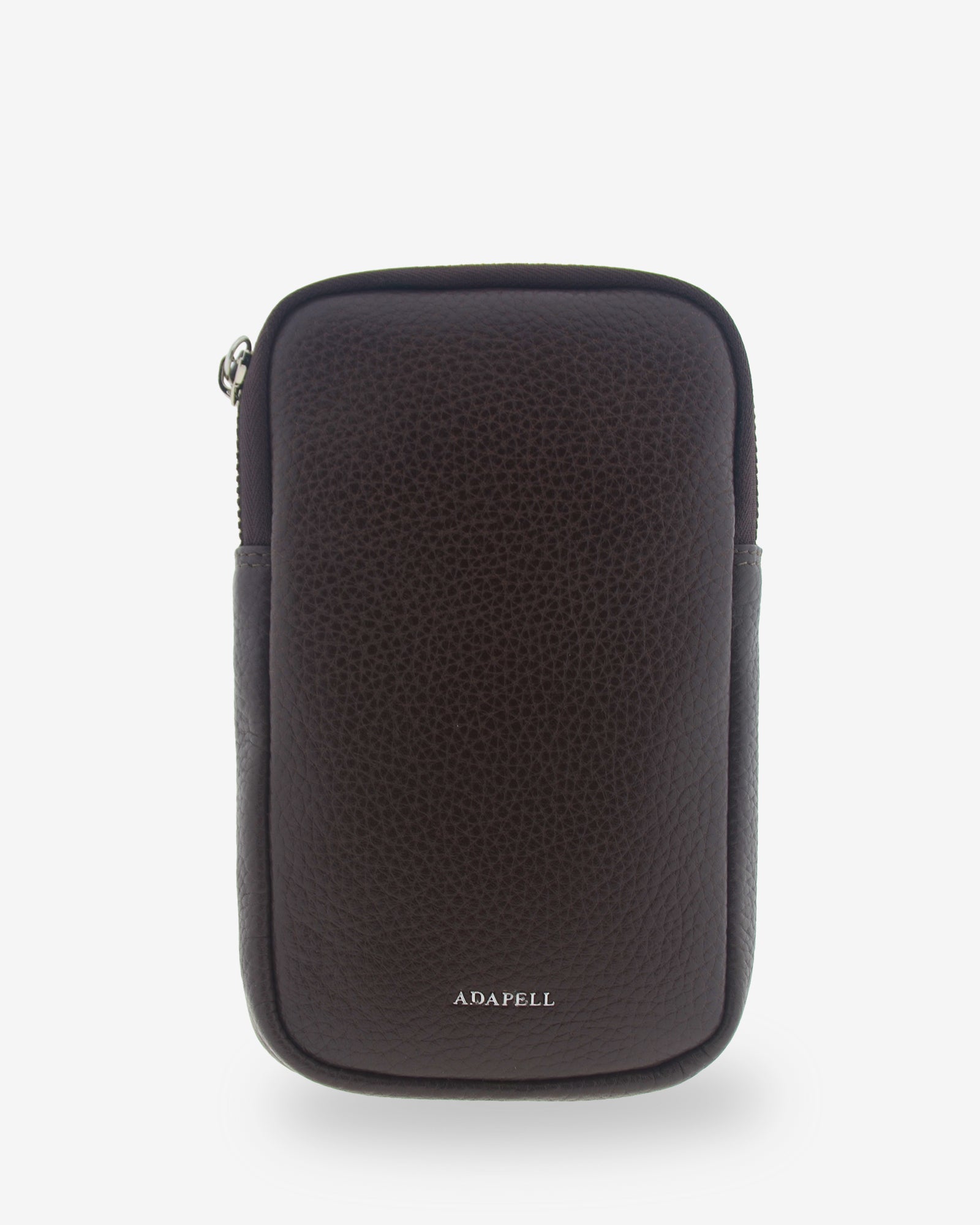 Bolso bandolera vertical Nexo en color chocolate, vista frontal con cierre de cremallera