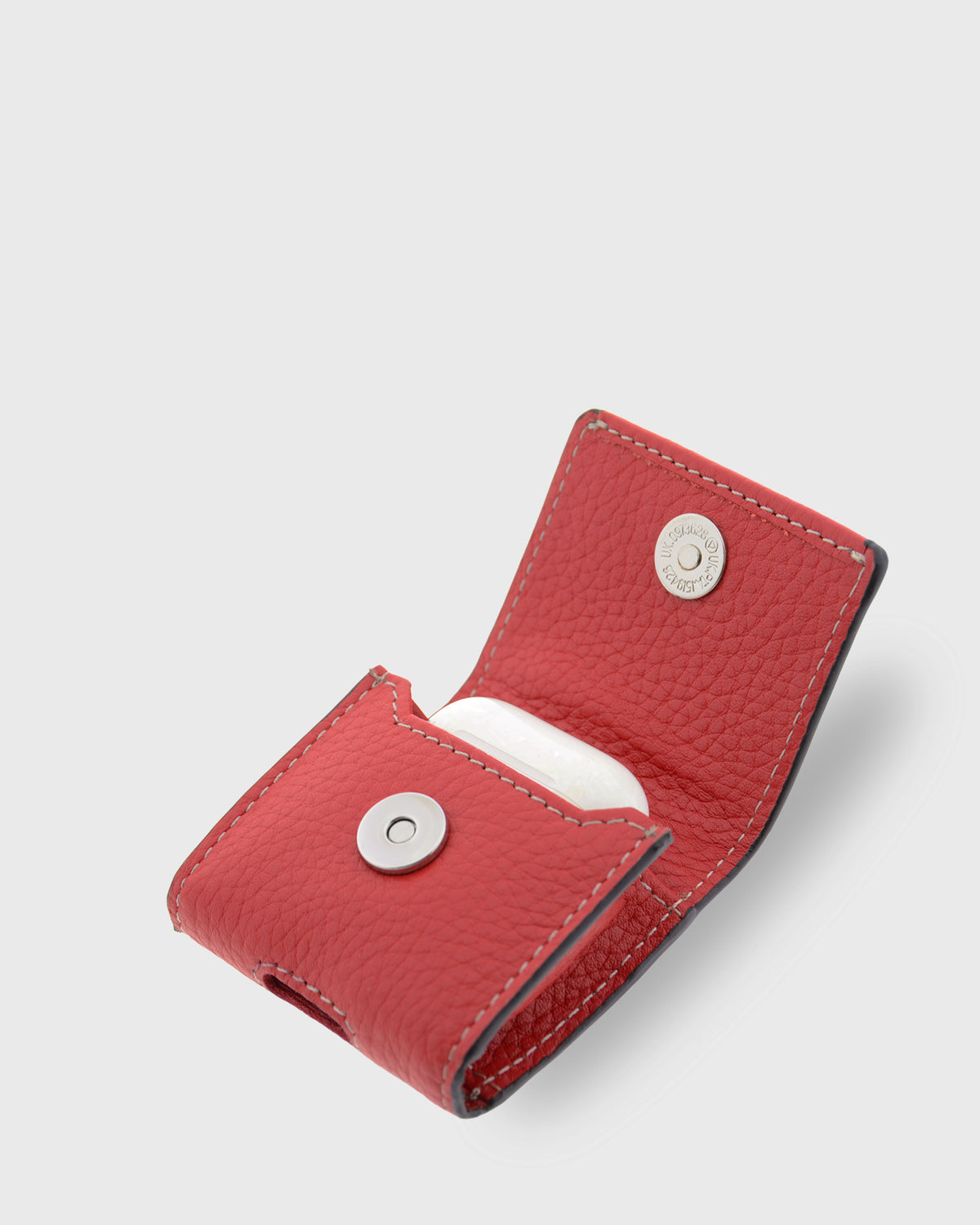 Funda para auriculares Nexo 8093 amapola completamente abierta mostrando el interior y el cierre magnético de la solapa