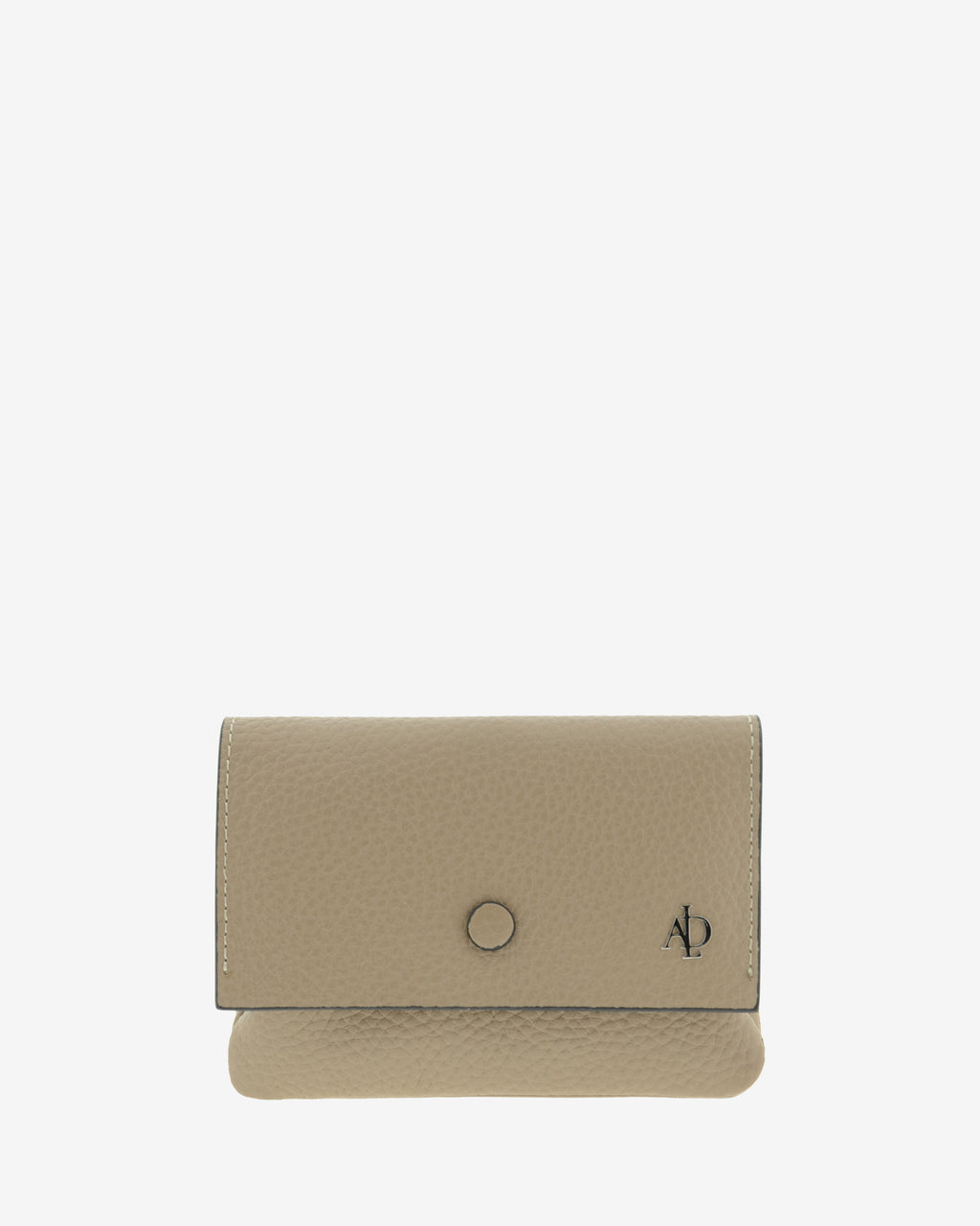 Monedero de mujer Nude 4257 en color Topo, vista frontal con solapa, botón magnético y logo Adapell.