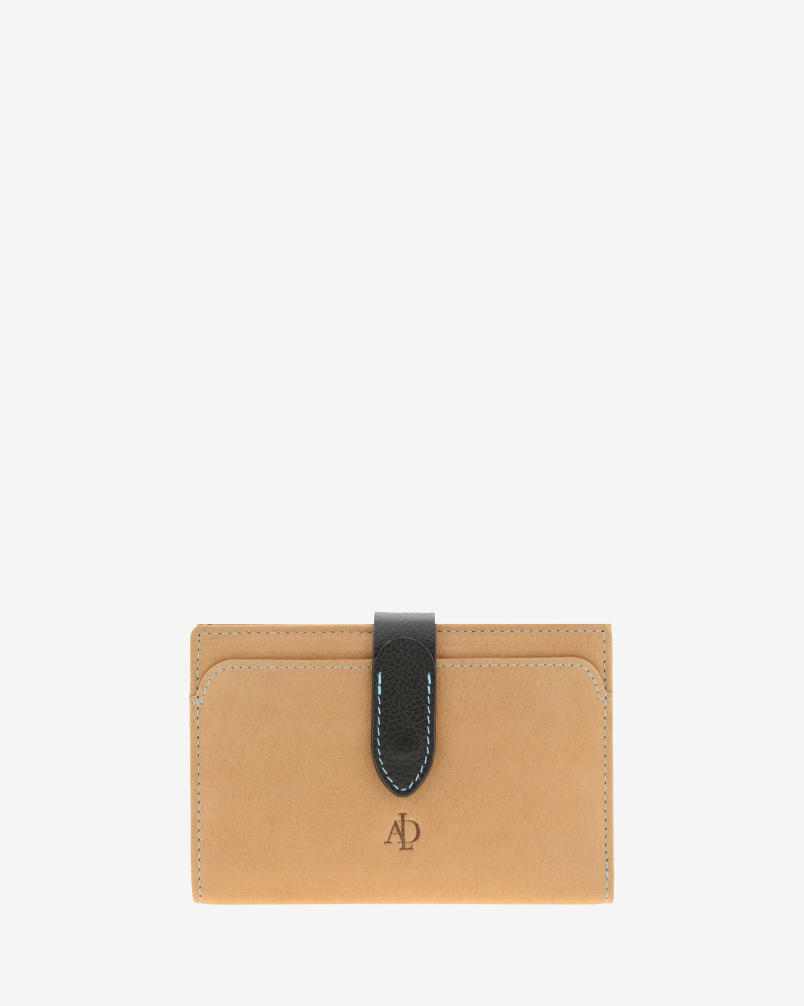 Cartera mediana de piel color cuero con RFID, bolsillo exterior con solapa, pieza negra en contraste y pespunte azul, 4197-6