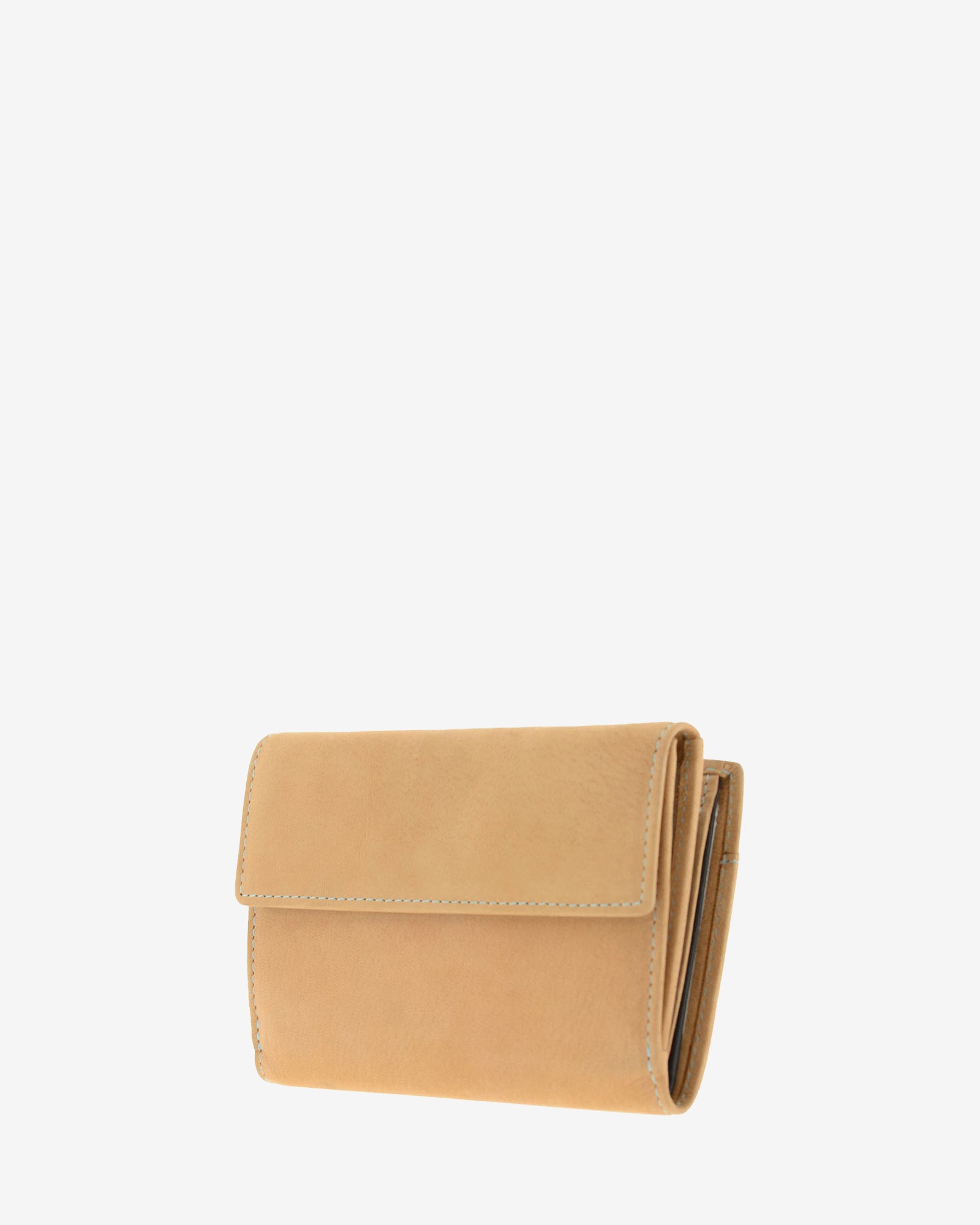 Parte trasera de cartera mediana de piel color cuero con solapa exterior amplia y pespunte azul visible, 4197-6