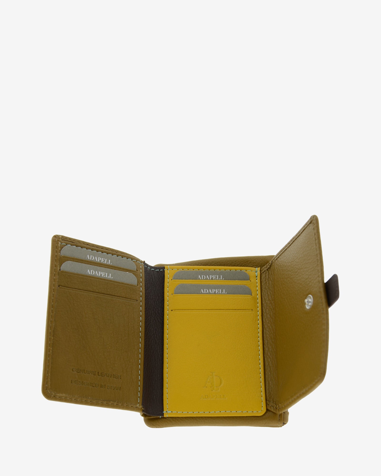 Cartera de mujer de piel pequena Adapell color bronce vista interior con compartimentos tarjetas  Ref. 4244-2