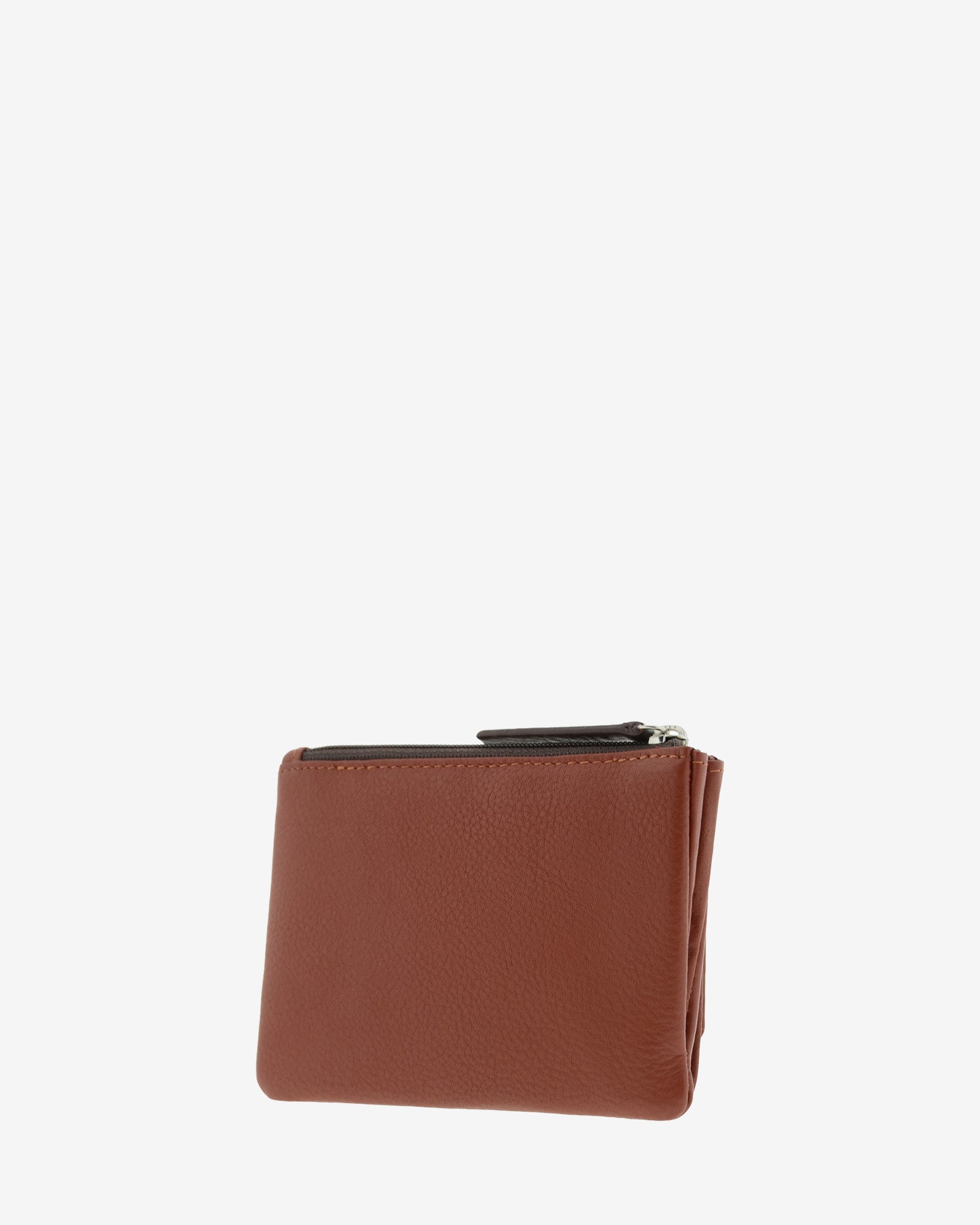 Cartera de mujer de piel pequena Adapell color chili vista diagonal trasera con portamonedas con cremallera Ref. 4244-9