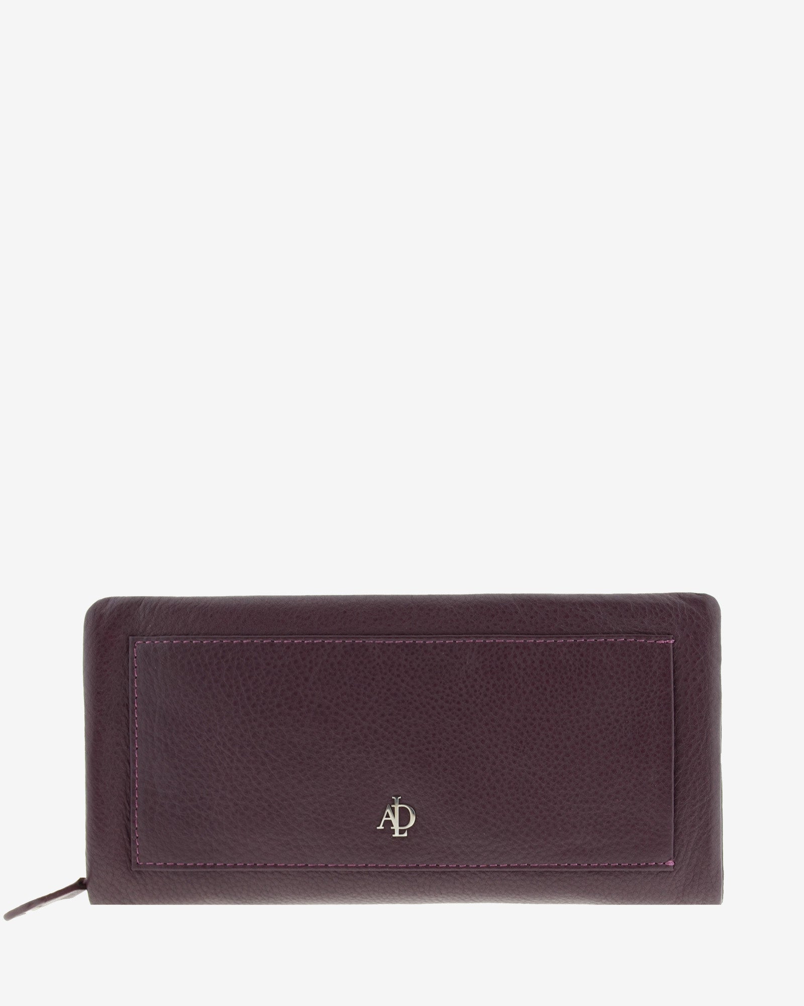 Cartera de mujer grande, compacta con cremallera y compartimento frontal, de piel genuina en color berenjena y logo plateado. Ref. 4235-19. Vista frontal