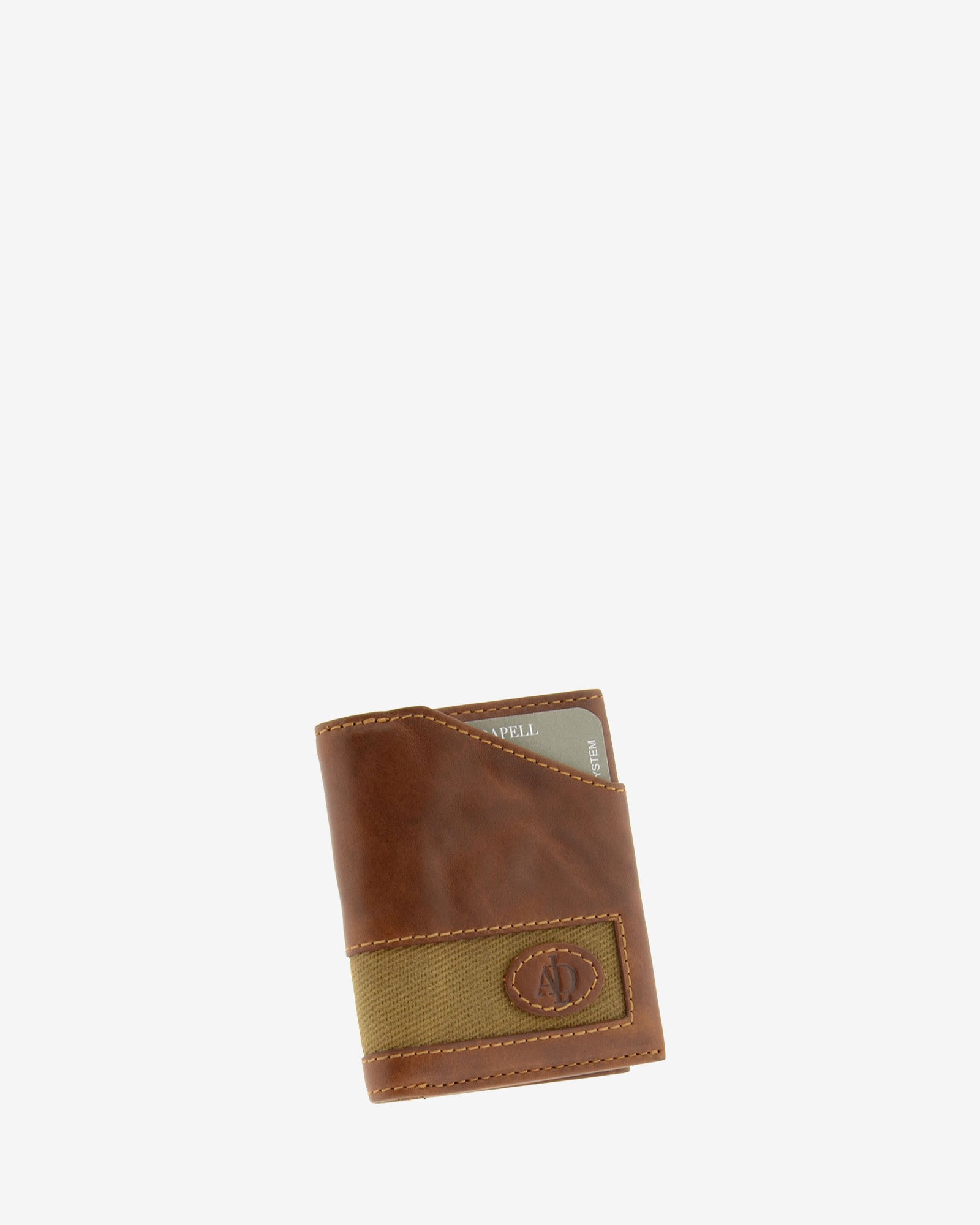 Cartera de piel cuero con franja de canvas y tarjeta visible, cerrada en ángulo, vista frontal, referencia 1622