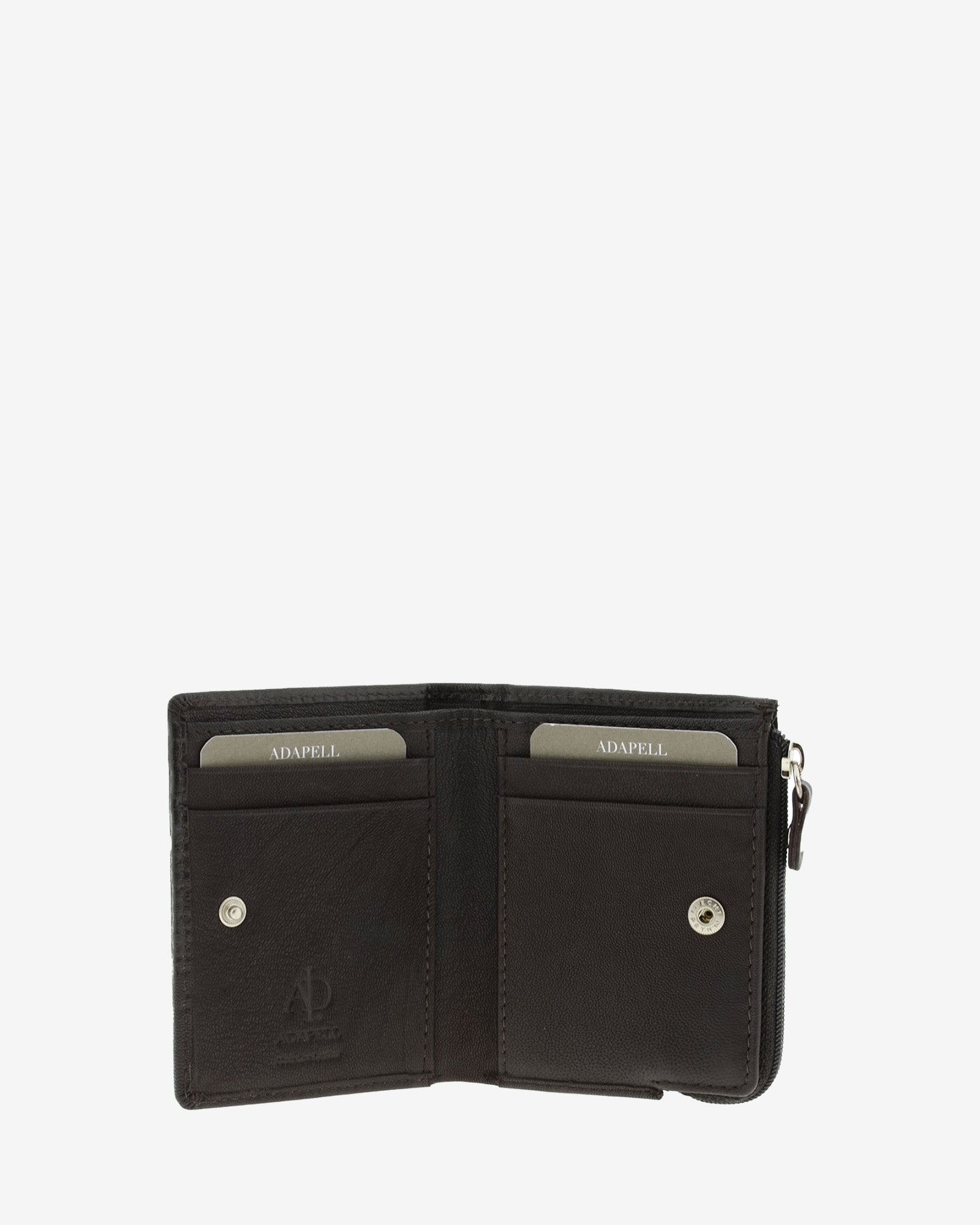 Cartera de piel marron abierta mostrando ranuras para tarjetas y monedero interior con cierre de presión, modelo 1654.
